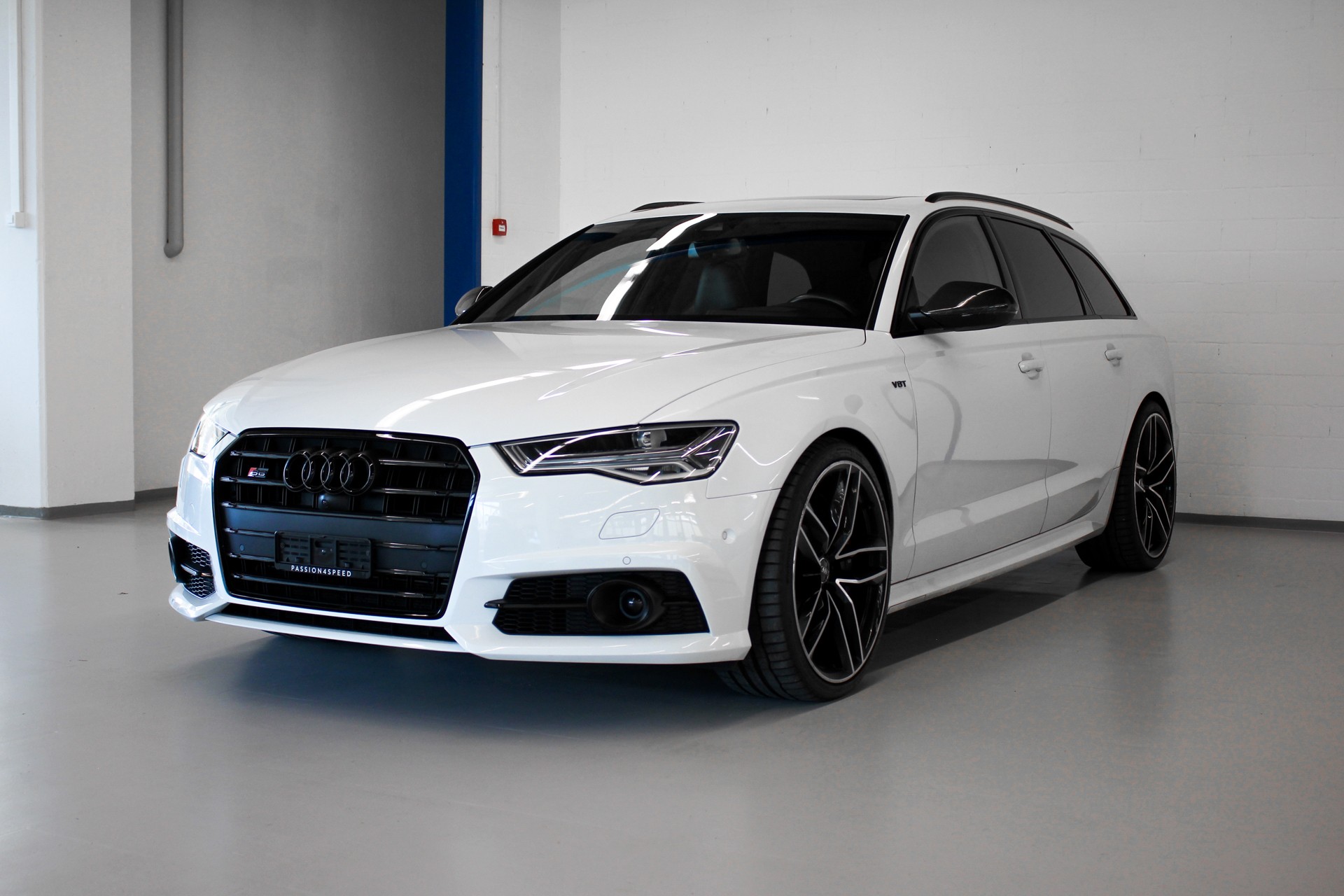 AUDI S6 Avant 4.0 TFSI V8 quattro S-tronic-showroom-element-1