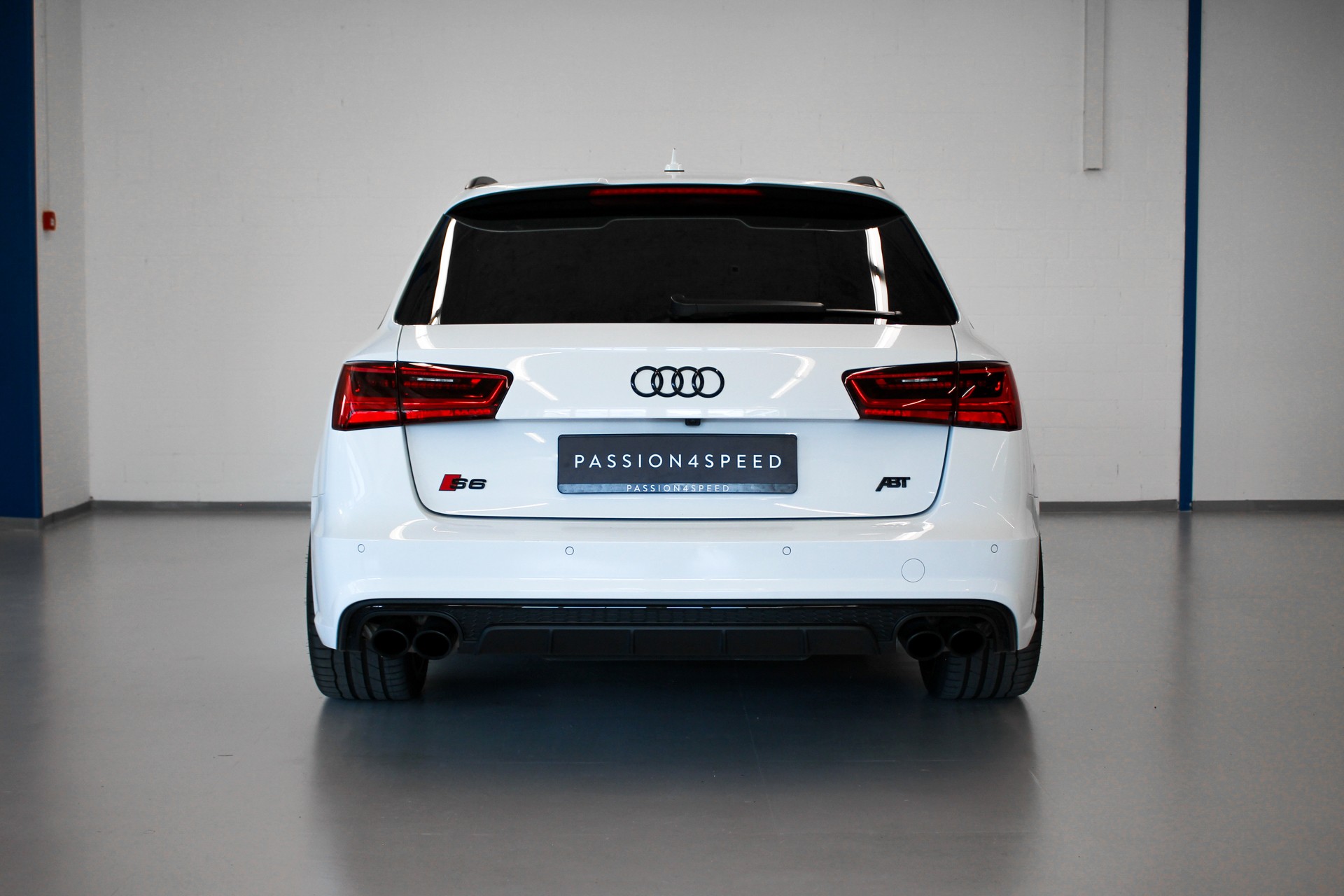 AUDI S6 Avant 4.0 TFSI V8 quattro S-tronic-showroom-element-3