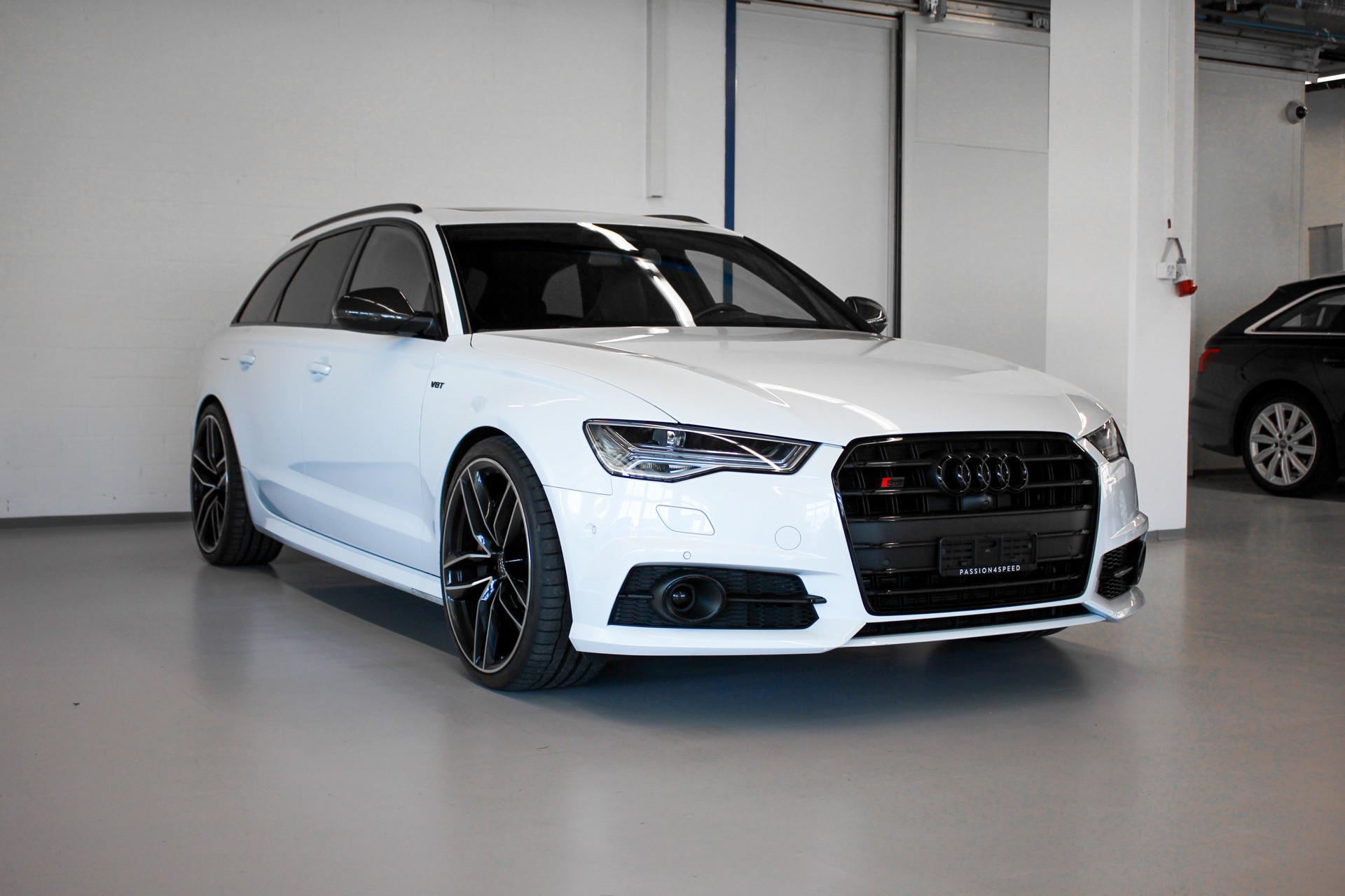AUDI S6 Avant 4.0 TFSI V8 quattro S-tronic-showroom-element-2