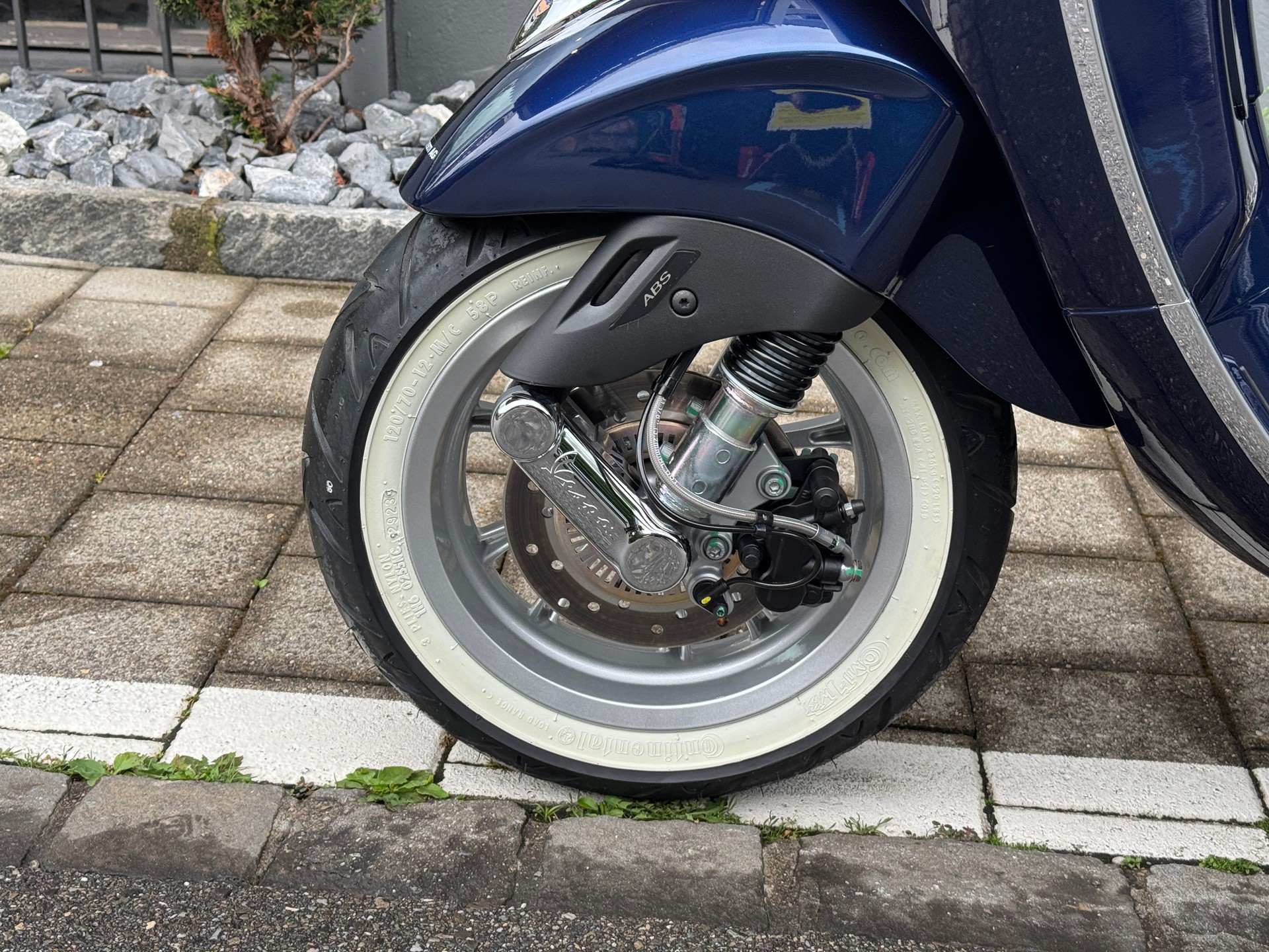PIAGGIO Vespa 125 Primavera-image-4