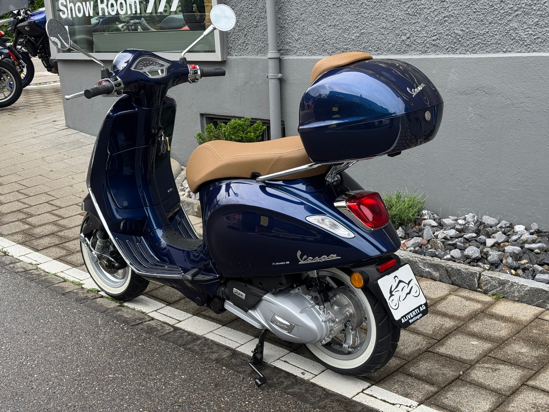PIAGGIO Vespa 125 Primavera-image-14
