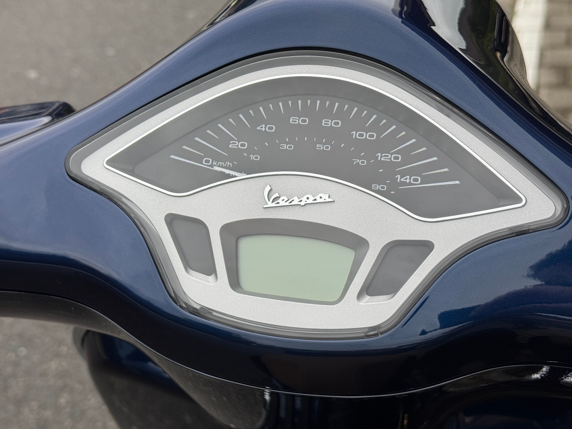 PIAGGIO Vespa 125 Primavera-image-10