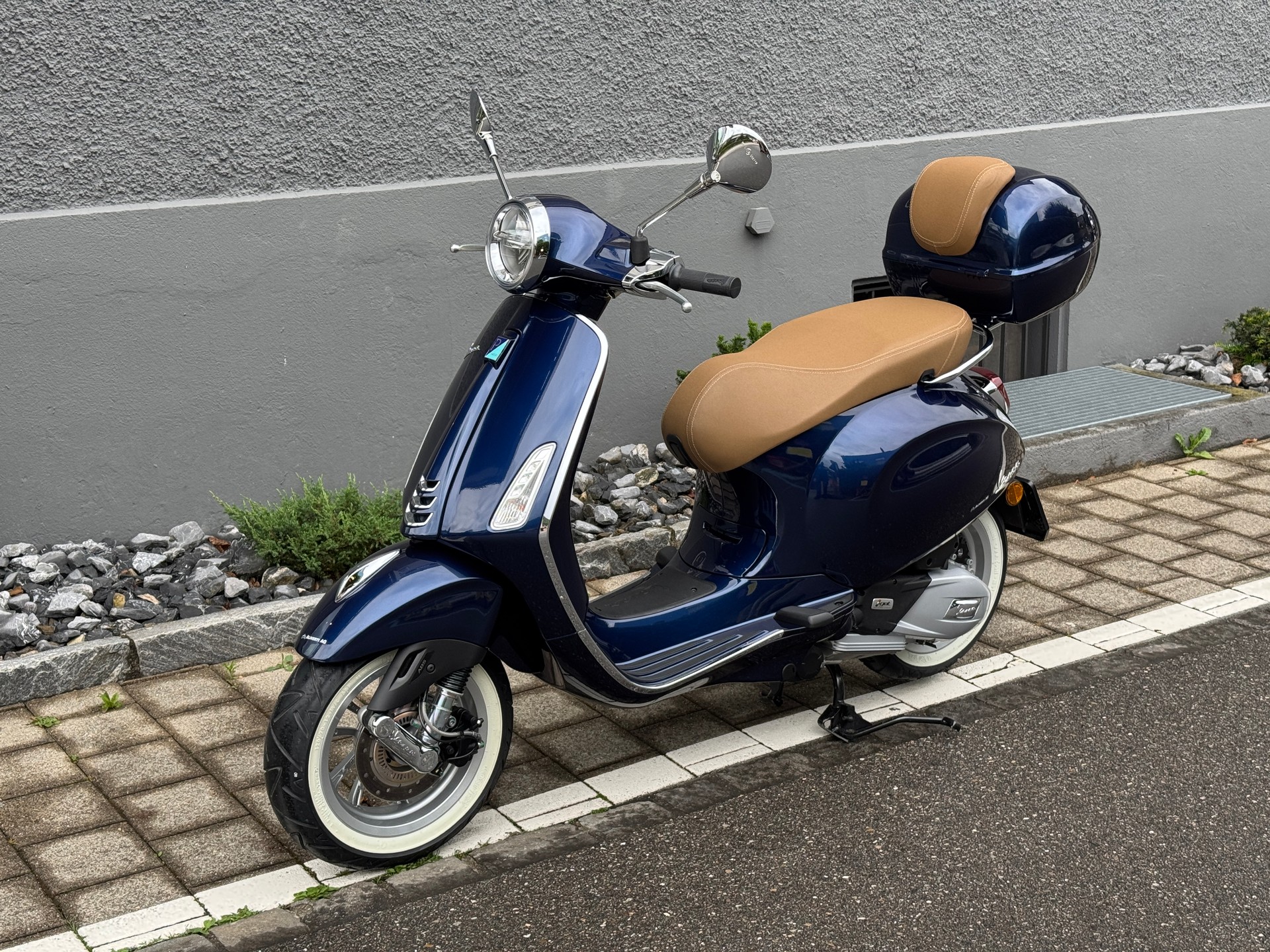 PIAGGIO Vespa 125 Primavera-image-0