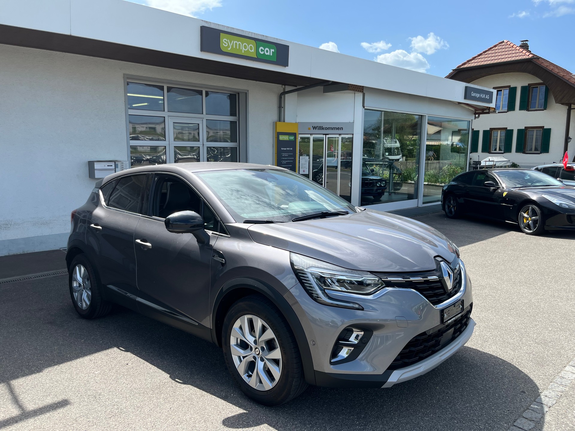 RENAULT Captur 1.3 TCe Techno EDC