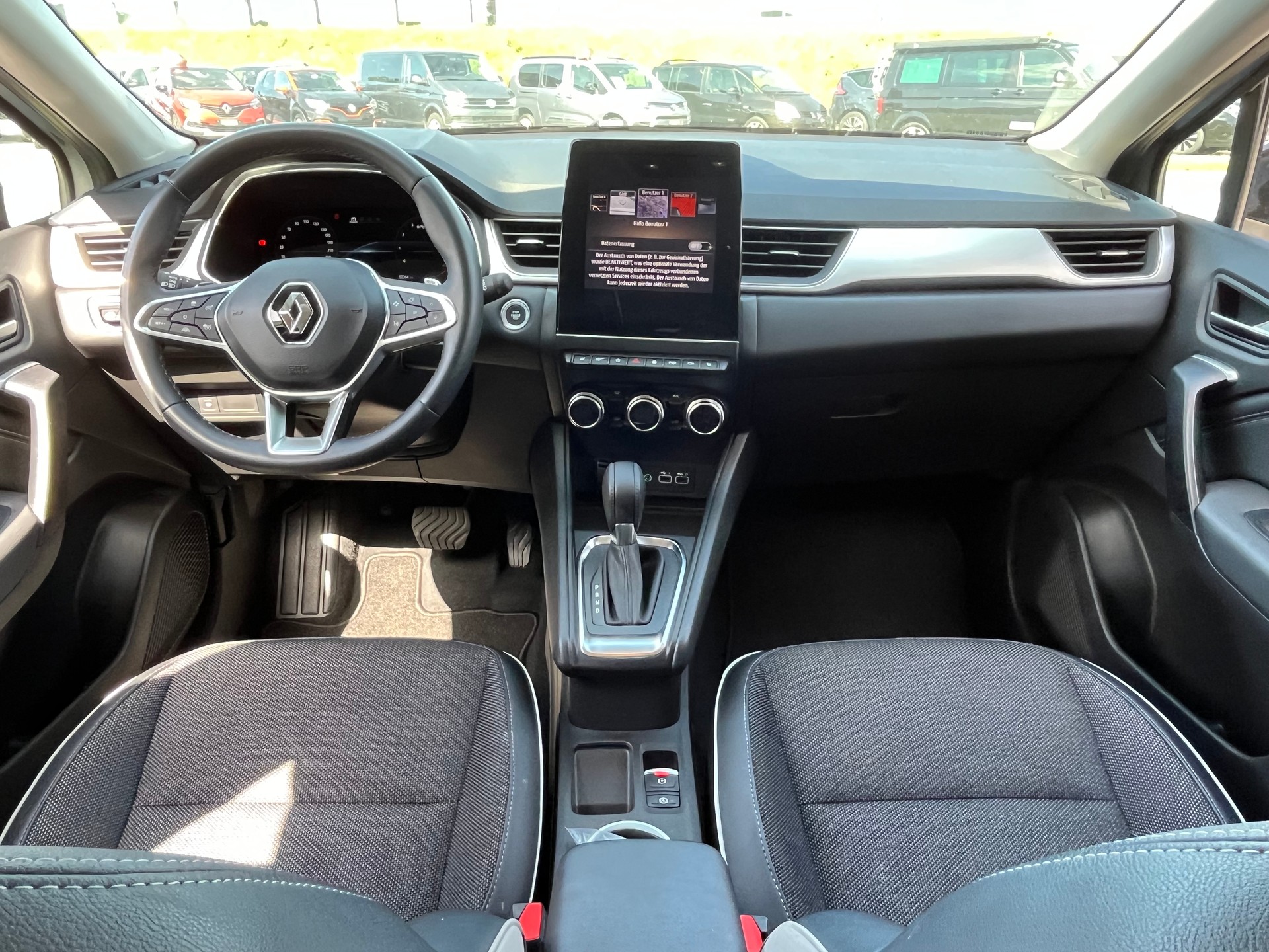 RENAULT Captur 1.3 TCe Techno EDC-image-6