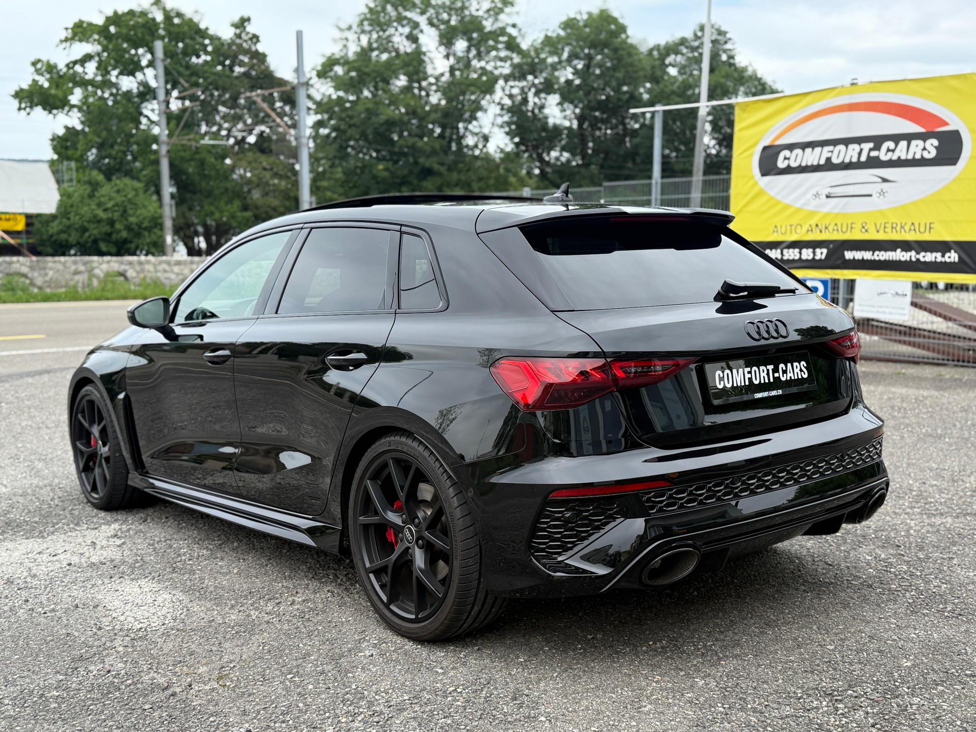 AUDI RS3 Sportback 2.5 TSI quattro S-tronic Audi Swiss Service Package+-image-4