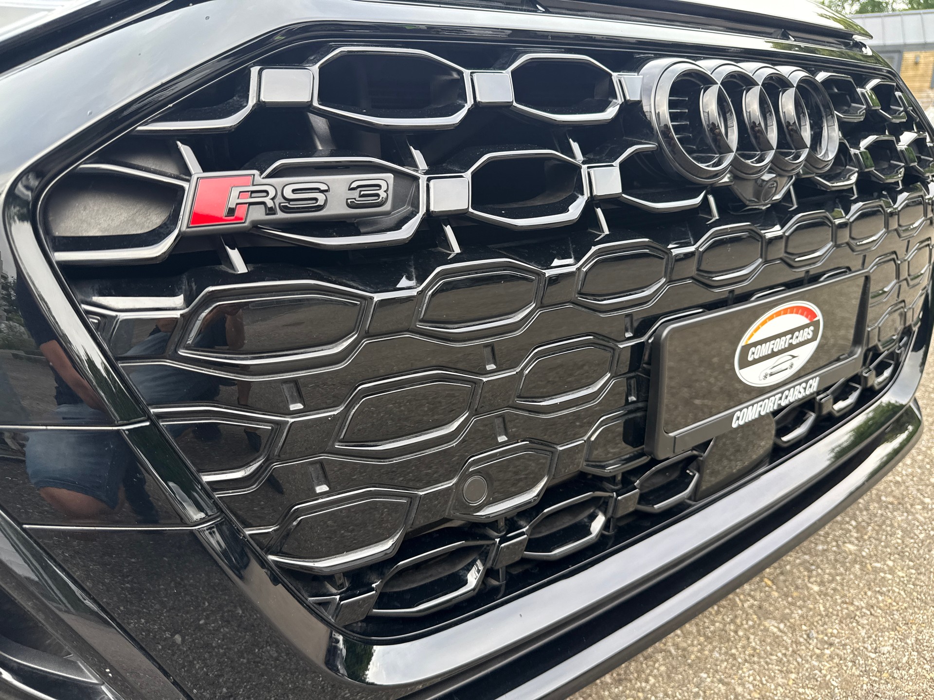 AUDI RS3 Sportback 2.5 TSI quattro S-tronic Audi Swiss Service Package+-image-28