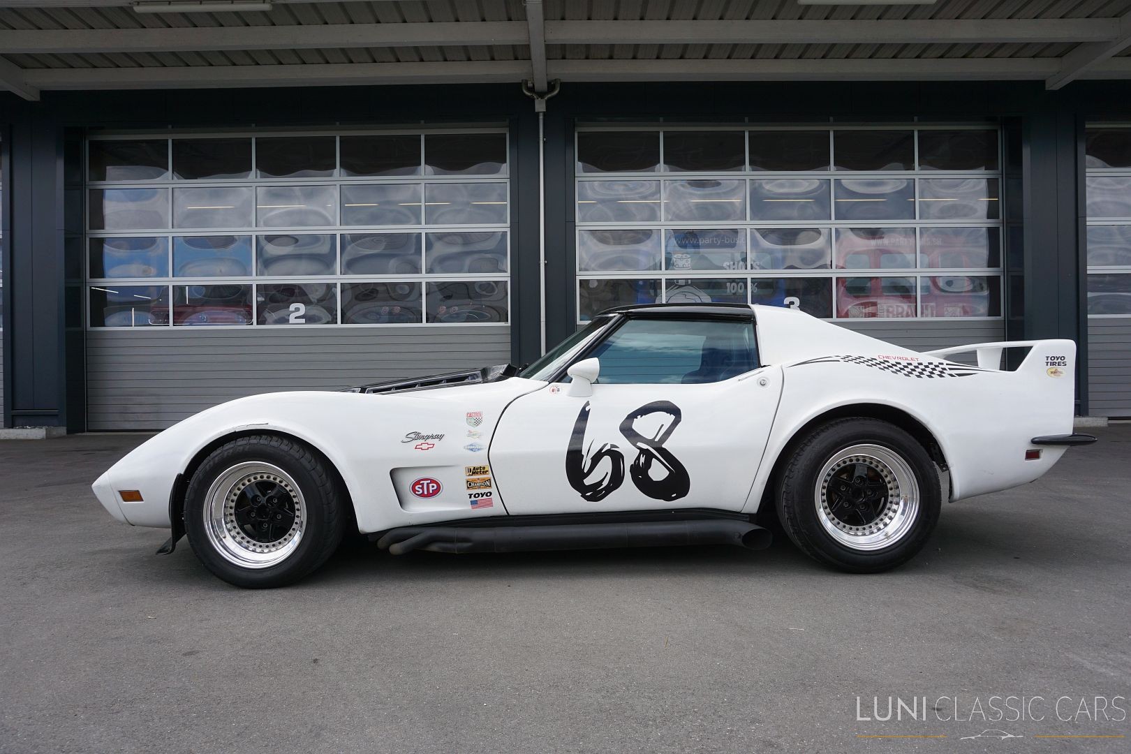 CHEVROLET Corvette C3 Custom-showroom-element-2