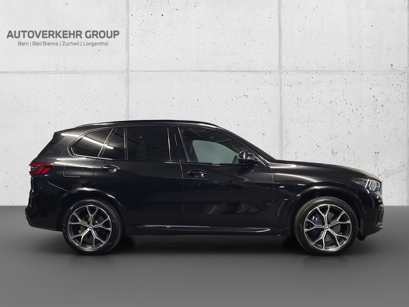 BMW X5 xDrive 48V 40i M Sport-showroom-element-3