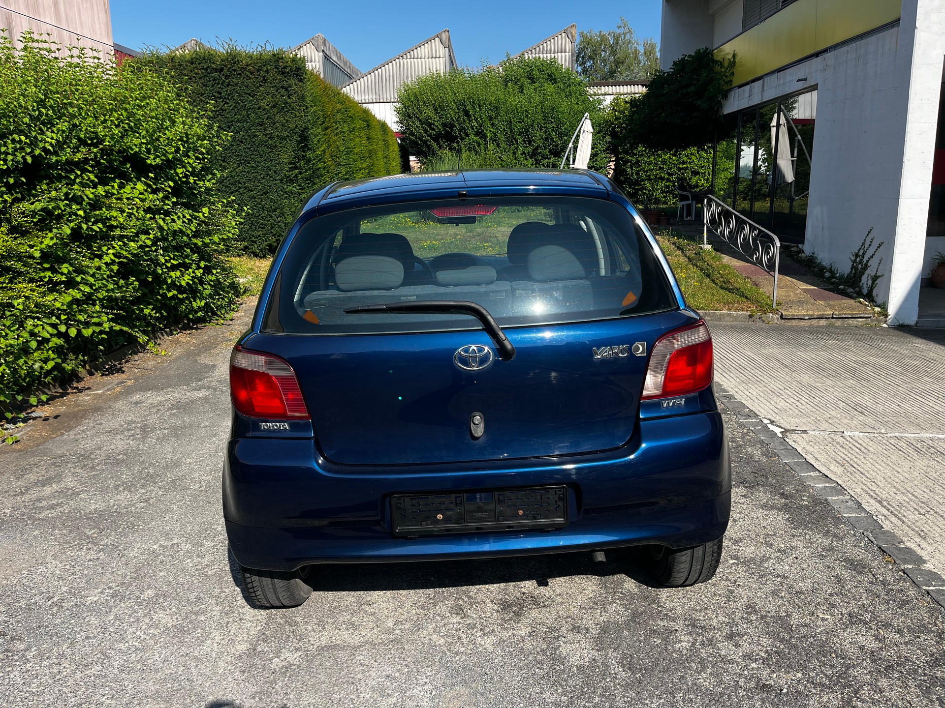 TOYOTA Yaris 1.3 Linea Sol-image-8