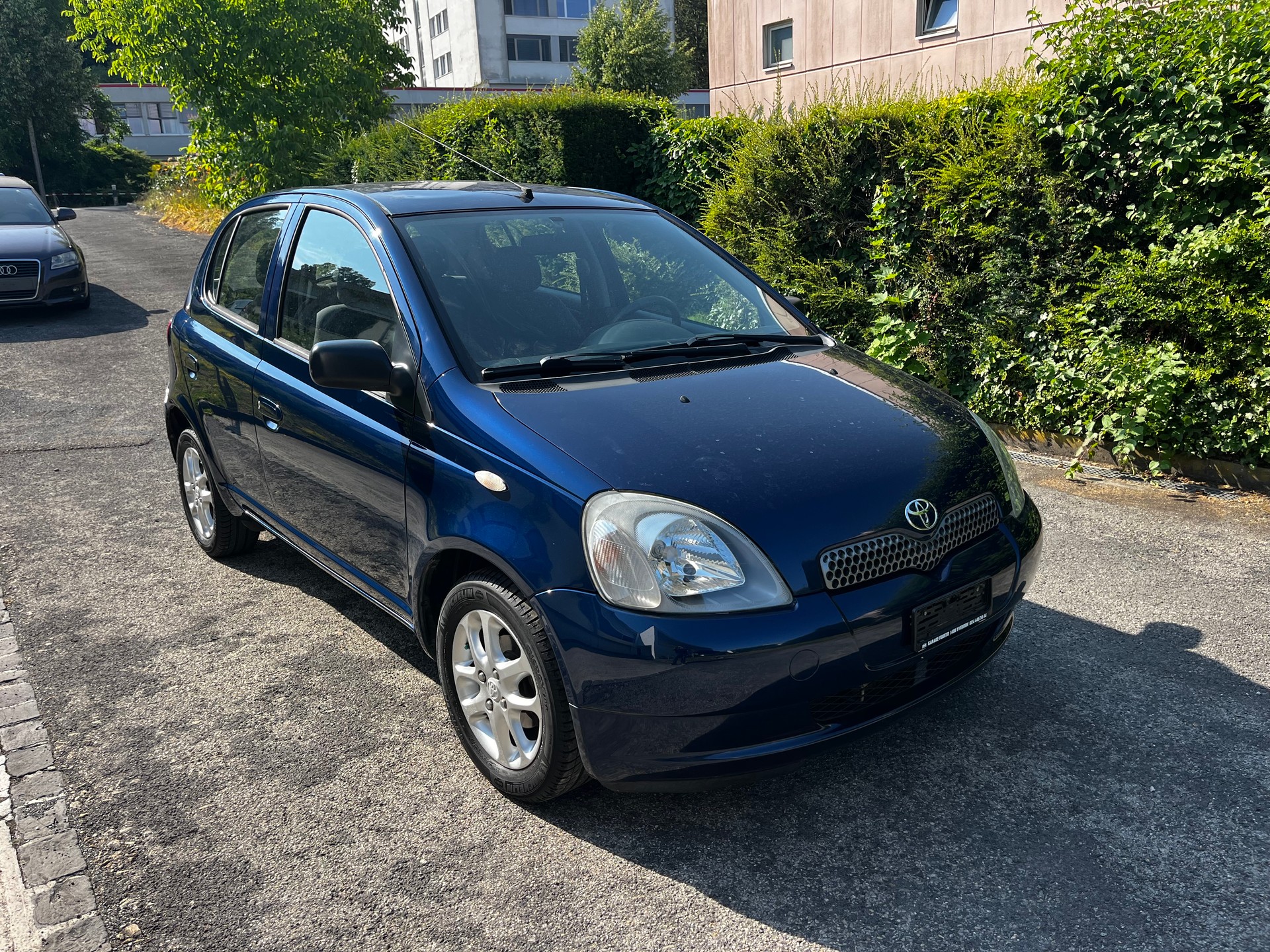 TOYOTA Yaris 1.3 Linea Sol-image-5