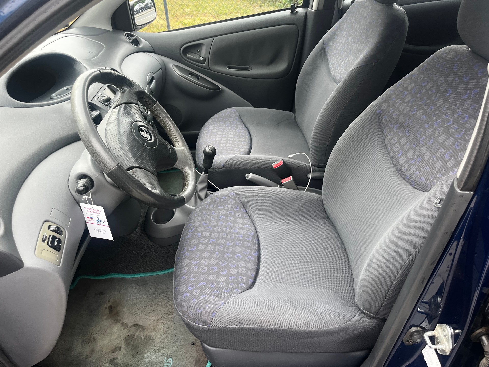 TOYOTA Yaris 1.3 Linea Sol-image-10