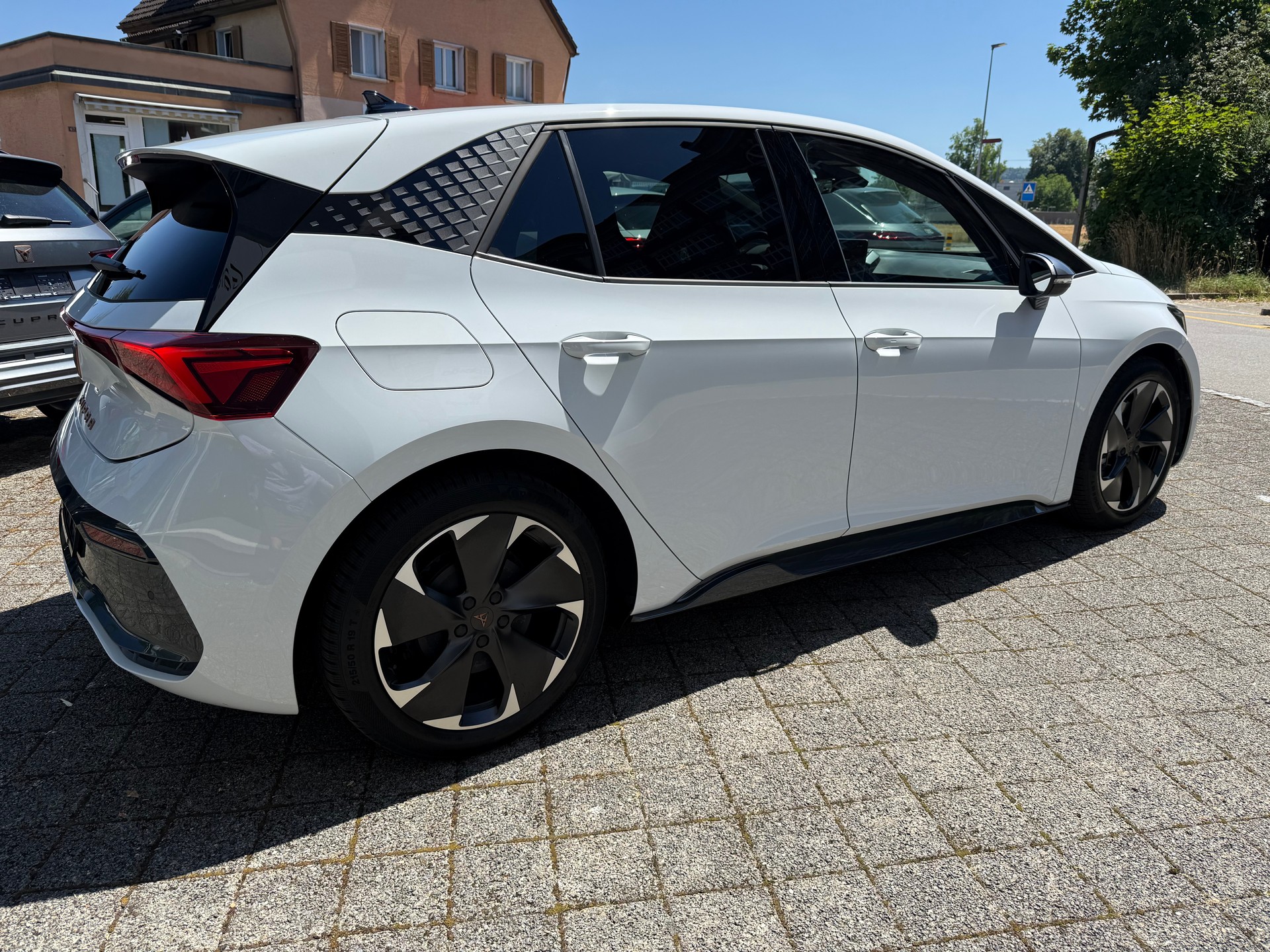 CUPRA Born 59 kWh e-Boost-image-10