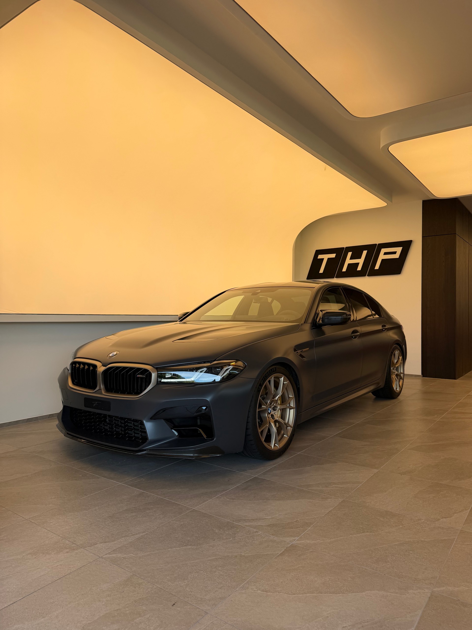 BMW M5 xDrive CS Drivelogic OHNE OPF-showroom-element-1
