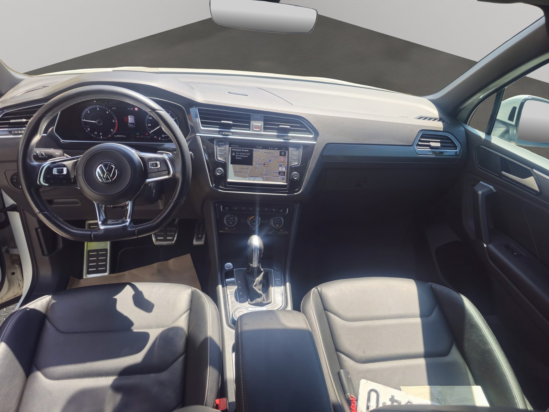 VW Tiguan 2.0 TDI SCR Highline 4Motion DSG-image-11