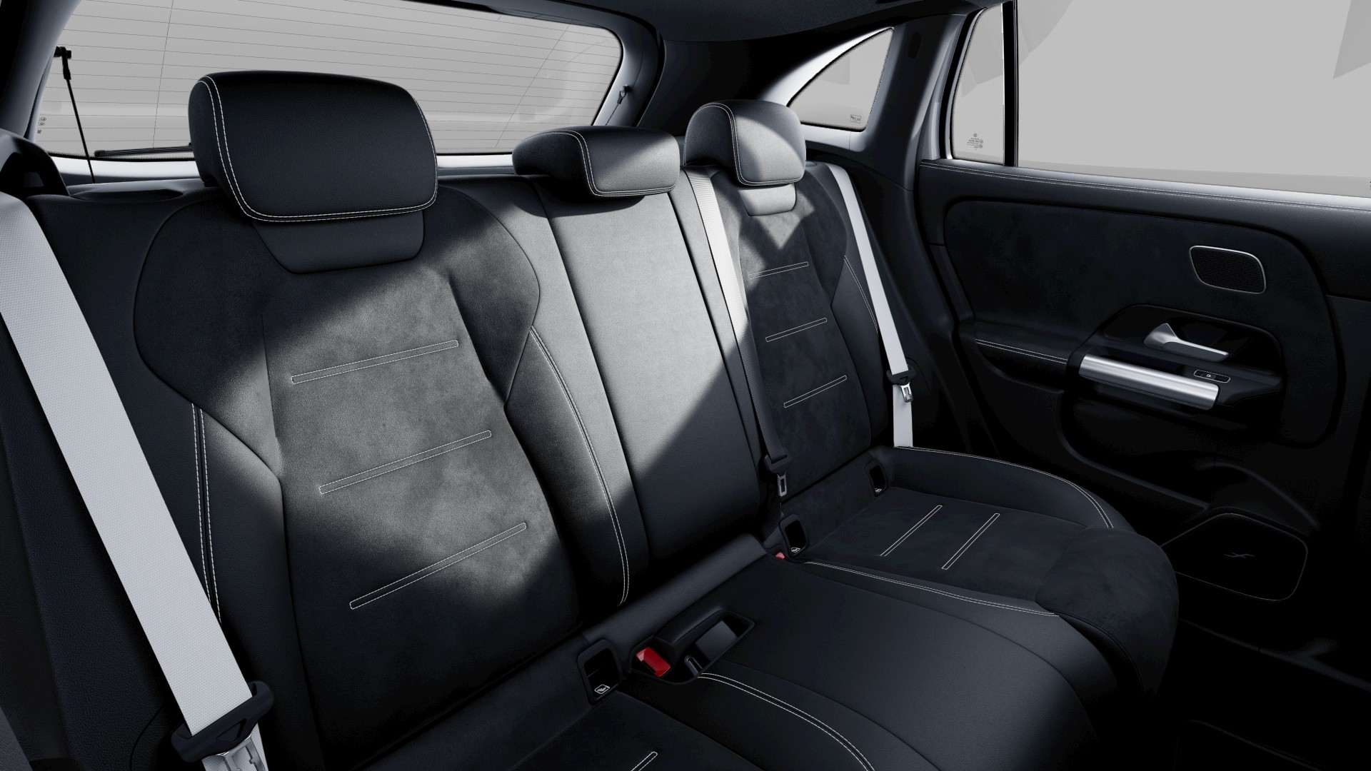 MERCEDES-BENZ GLA 250 e EQ Star 8G-DCT-image-9