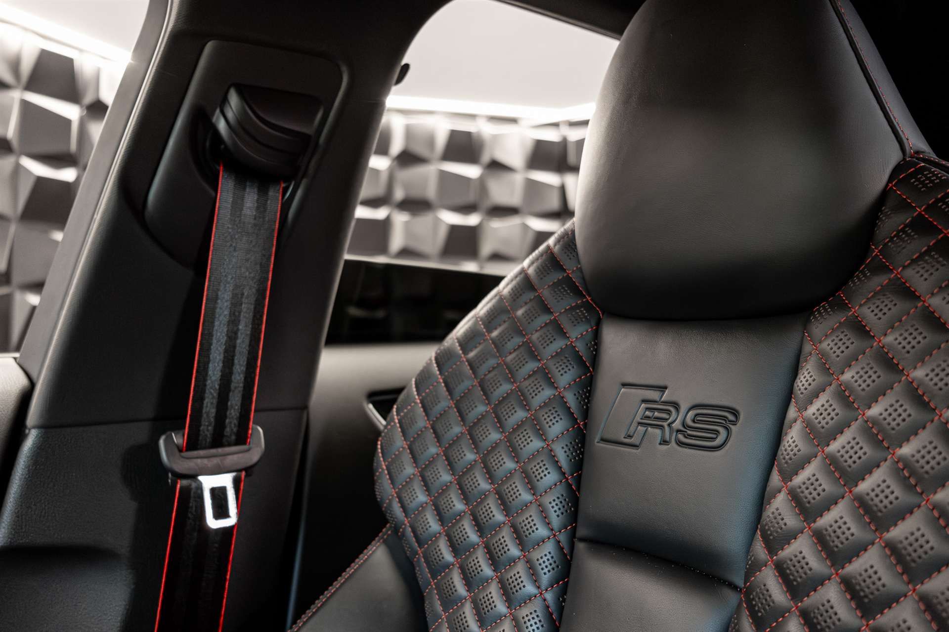 AUDI RS3 *ABT* Sportback 2.5 TSI quattro S-tronic ohne OPF-image-16