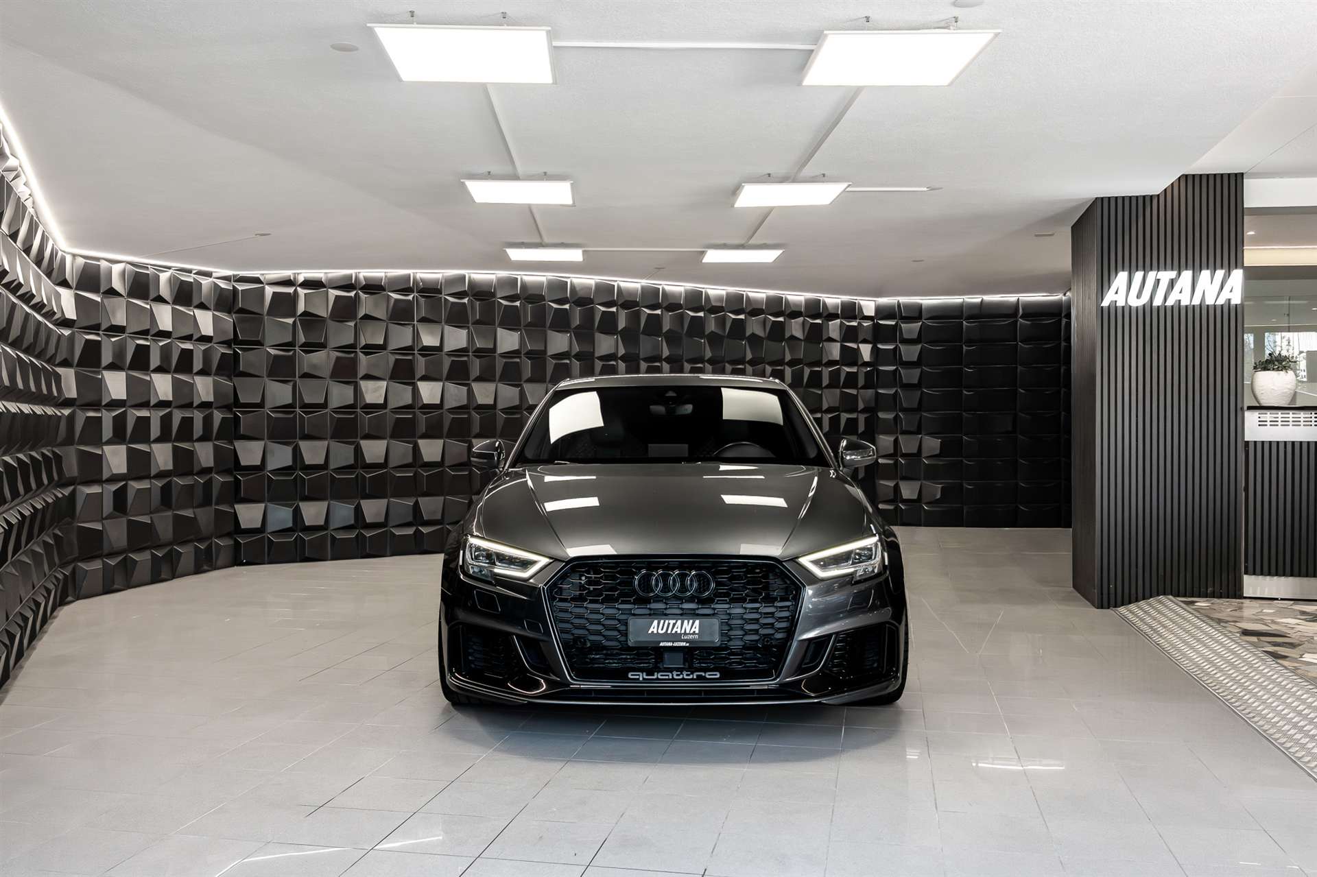 AUDI RS3 *ABT* Sportback 2.5 TSI quattro S-tronic ohne OPF-showroom-element-3