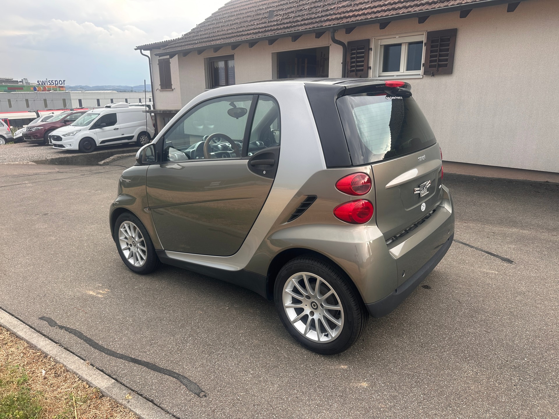 SMART fortwo pure softouch-showroom-element-2