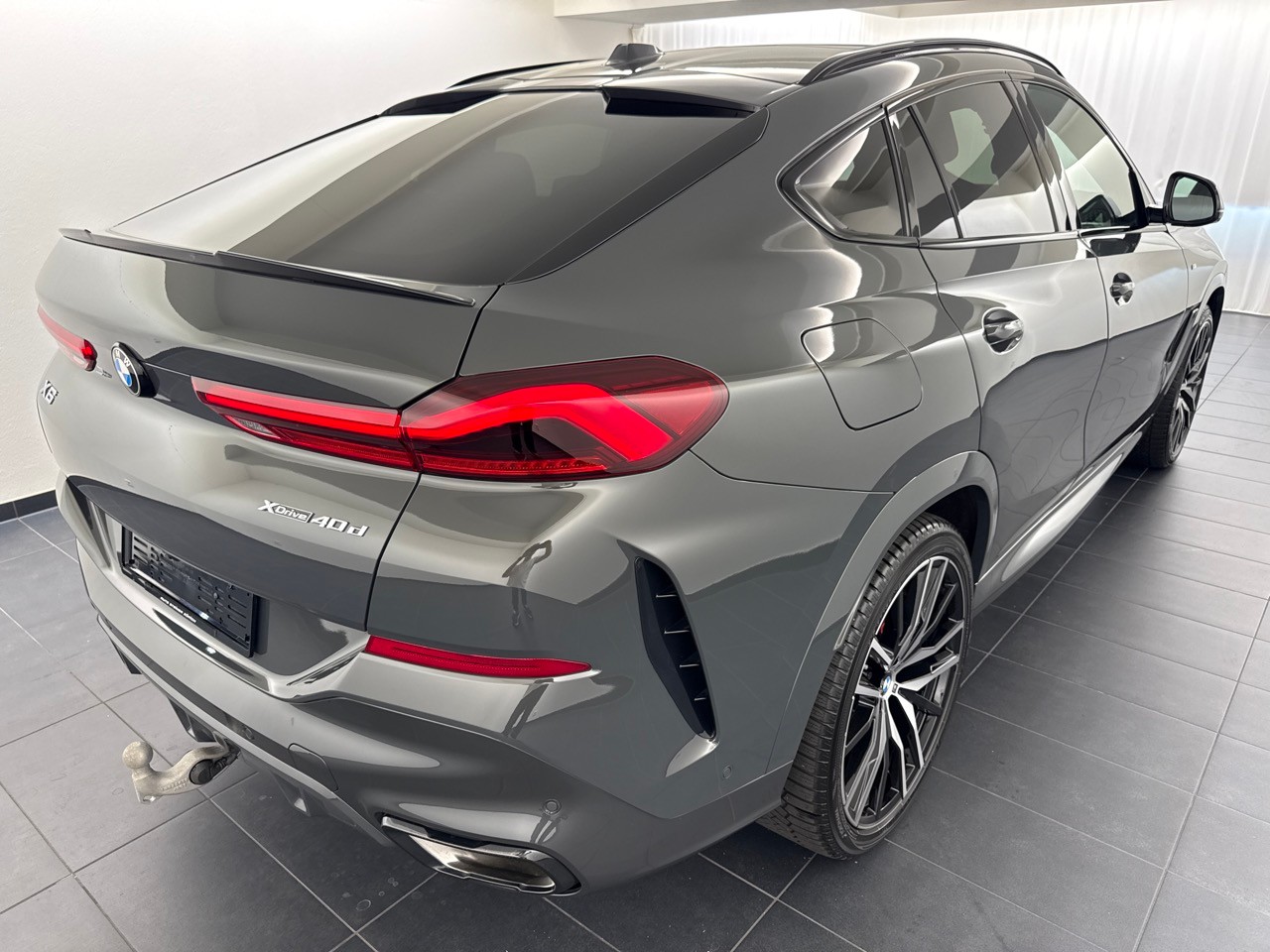 BMW X6 xDrive 48V 40d MSportPro '' inkl. AHK & Standheizung''-showroom-element-2