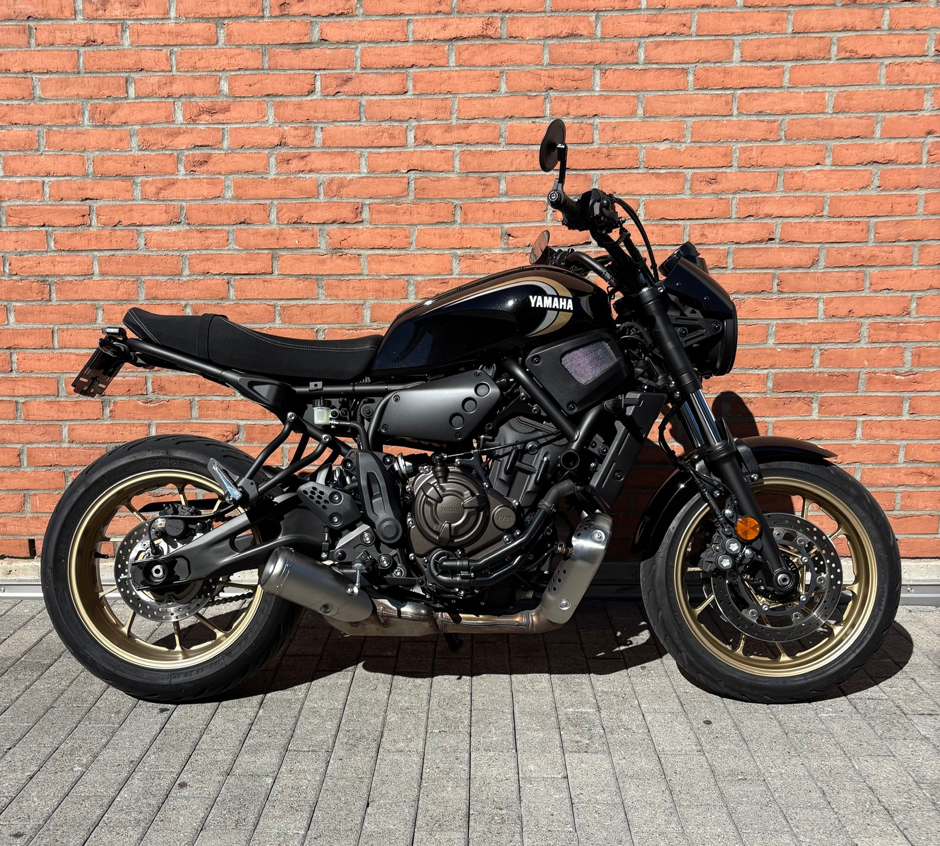 YAMAHA XSR 700-image-0