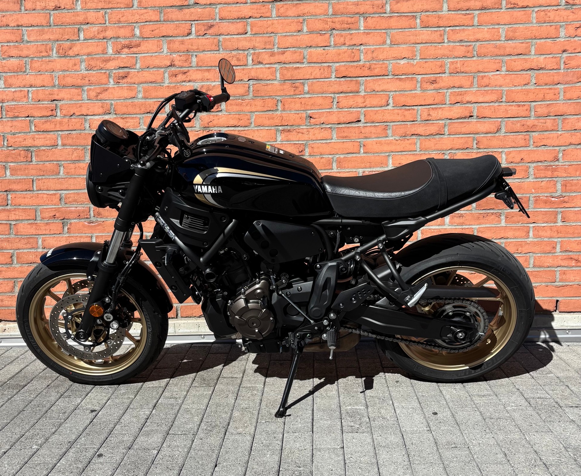YAMAHA XSR 700-image-4