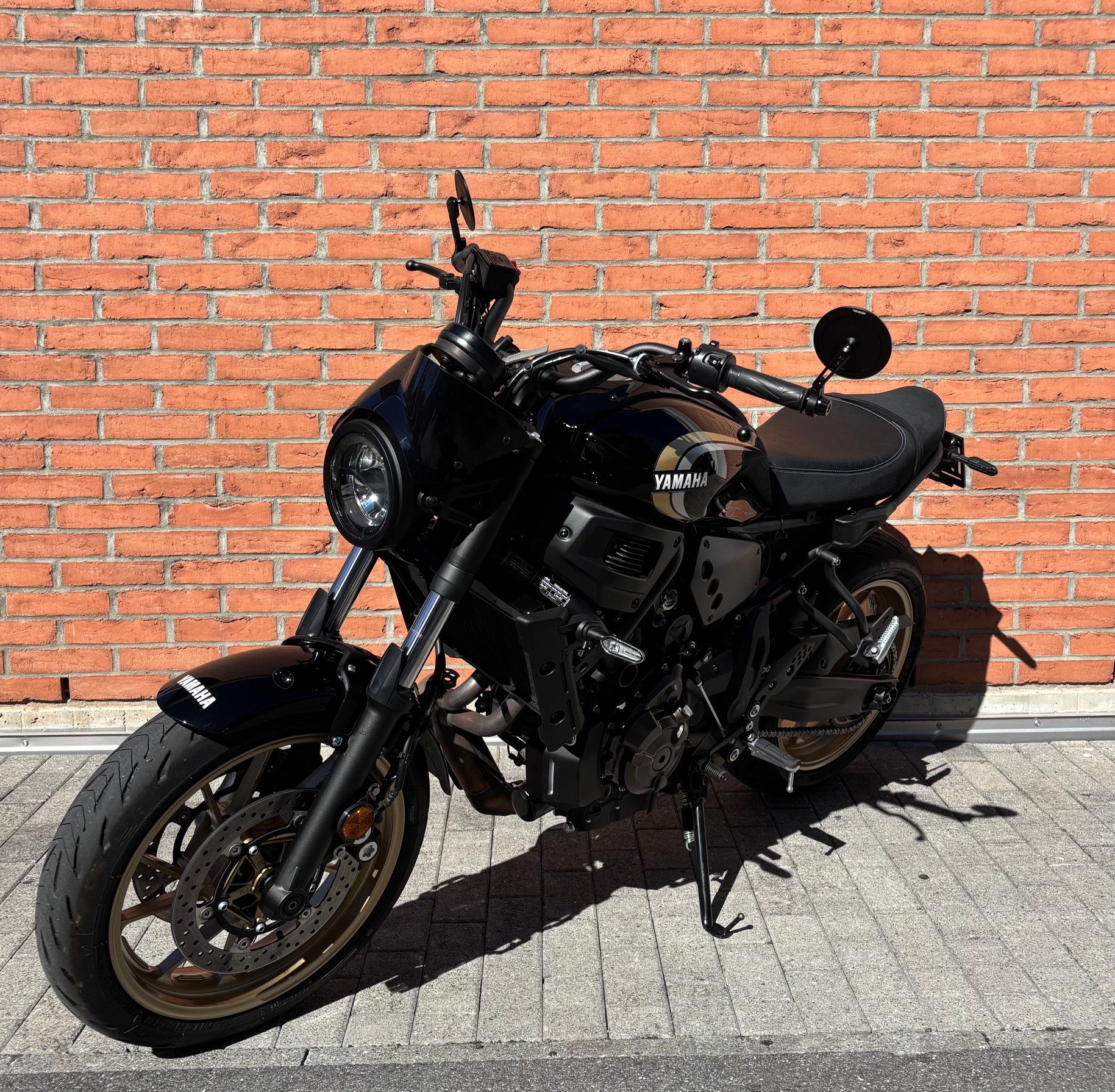 YAMAHA XSR 700-image-3