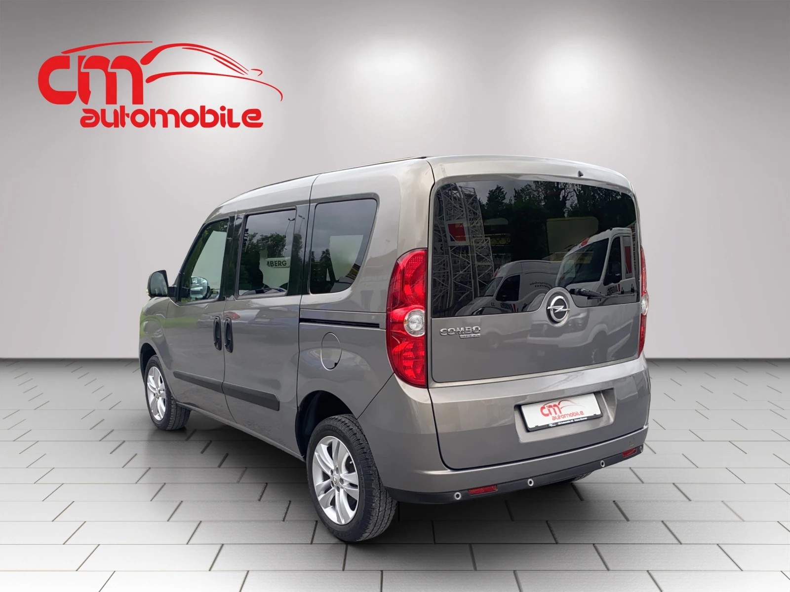 OPEL Combo 1.4 Turbo Cosmo L1H1-showroom-element-1