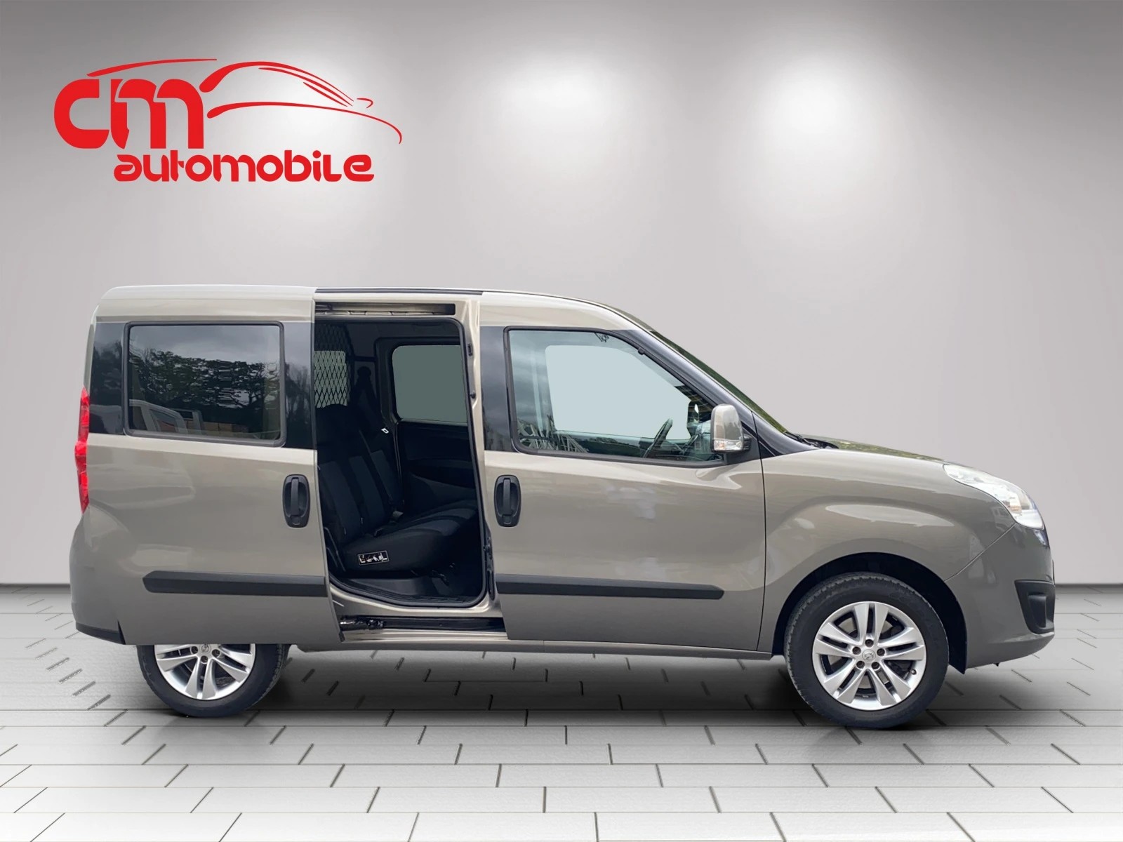OPEL Combo 1.4 Turbo Cosmo L1H1-image-9