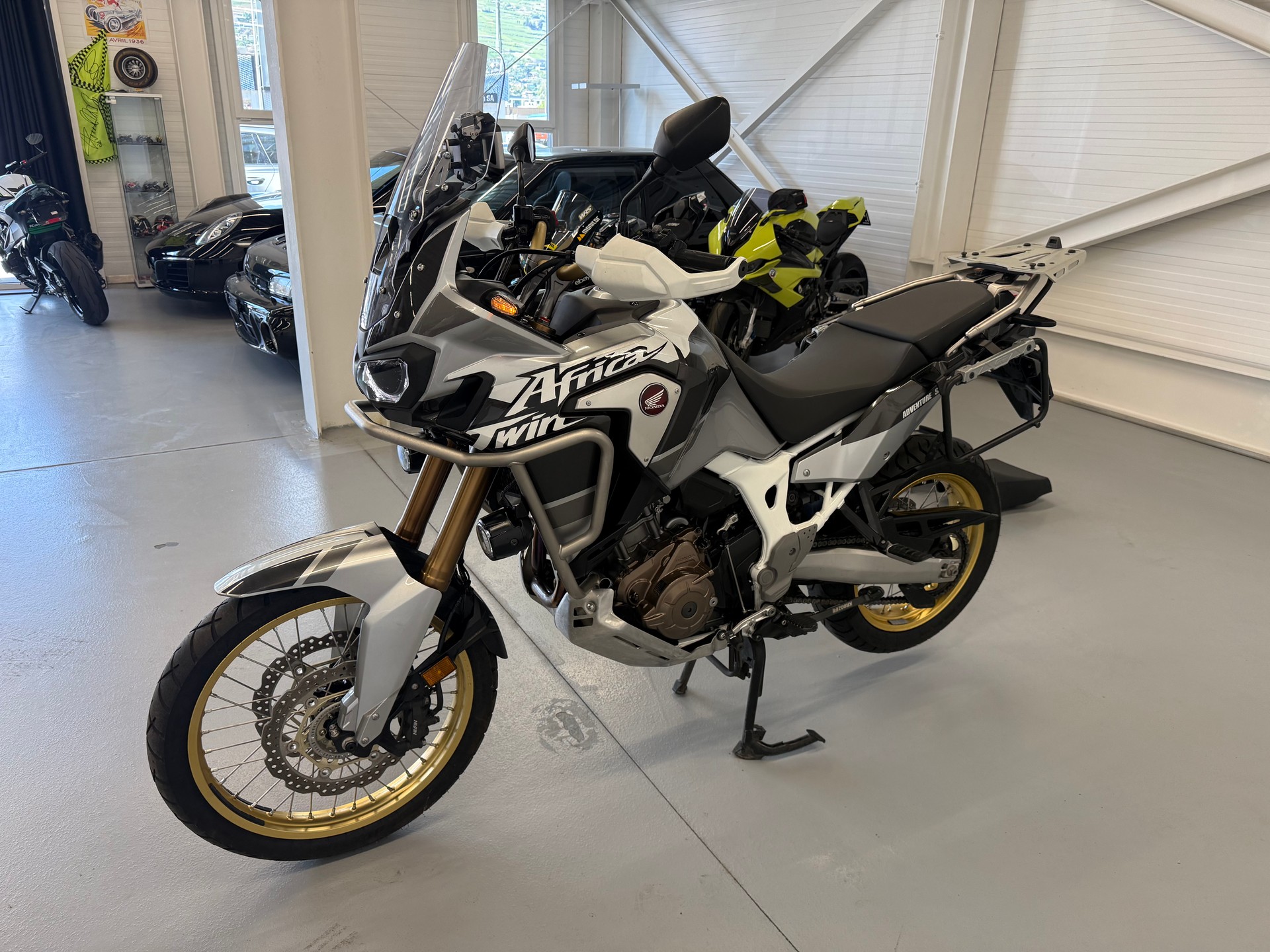 HONDA CRF 1000A Adventure Africa Twin-image-5