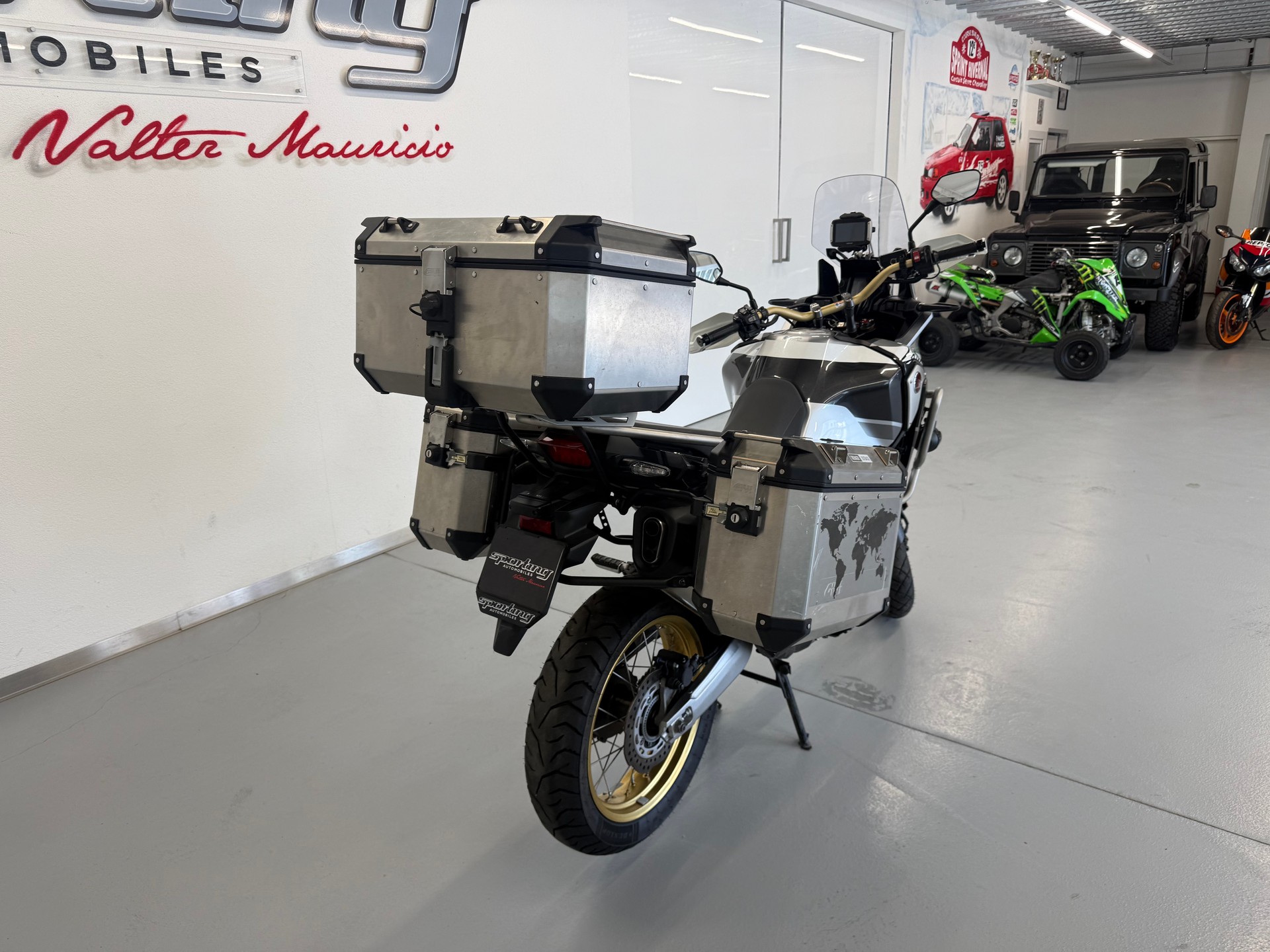 HONDA CRF 1000A Adventure Africa Twin-image-8