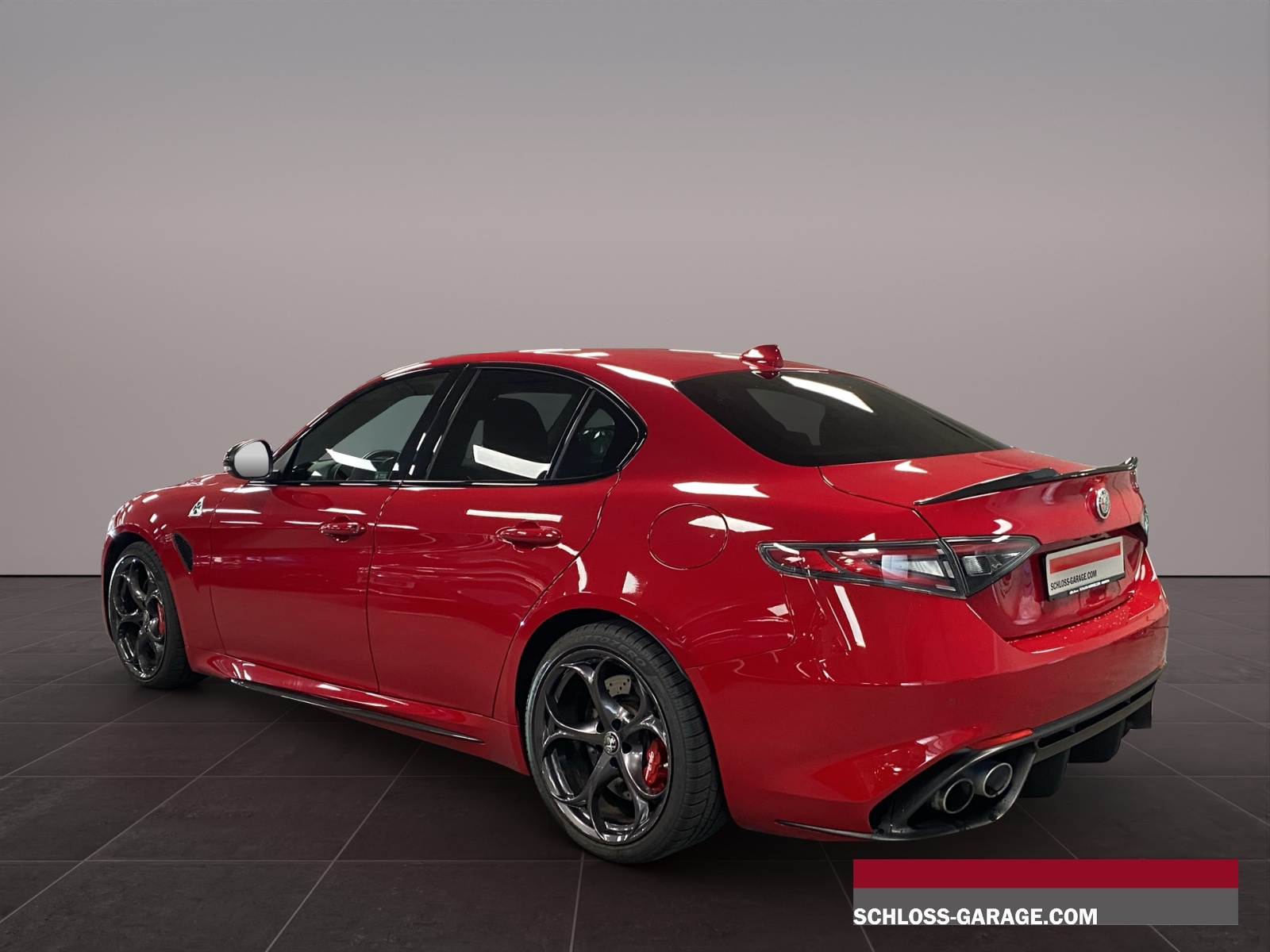 ALFA ROMEO Giulia 2.9 V6 Biturbo Quad-showroom-element-3