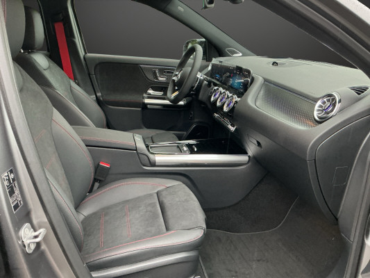MERCEDES-BENZ GLA AMG 35 4Matic 8G-DCT-image-8