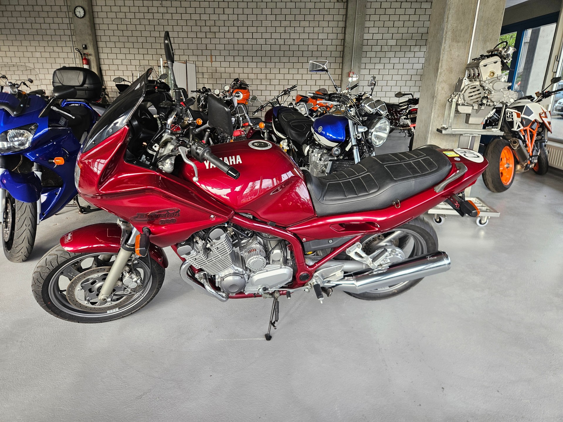 YAMAHA XJ 900 S Diversion-showroom-element-2
