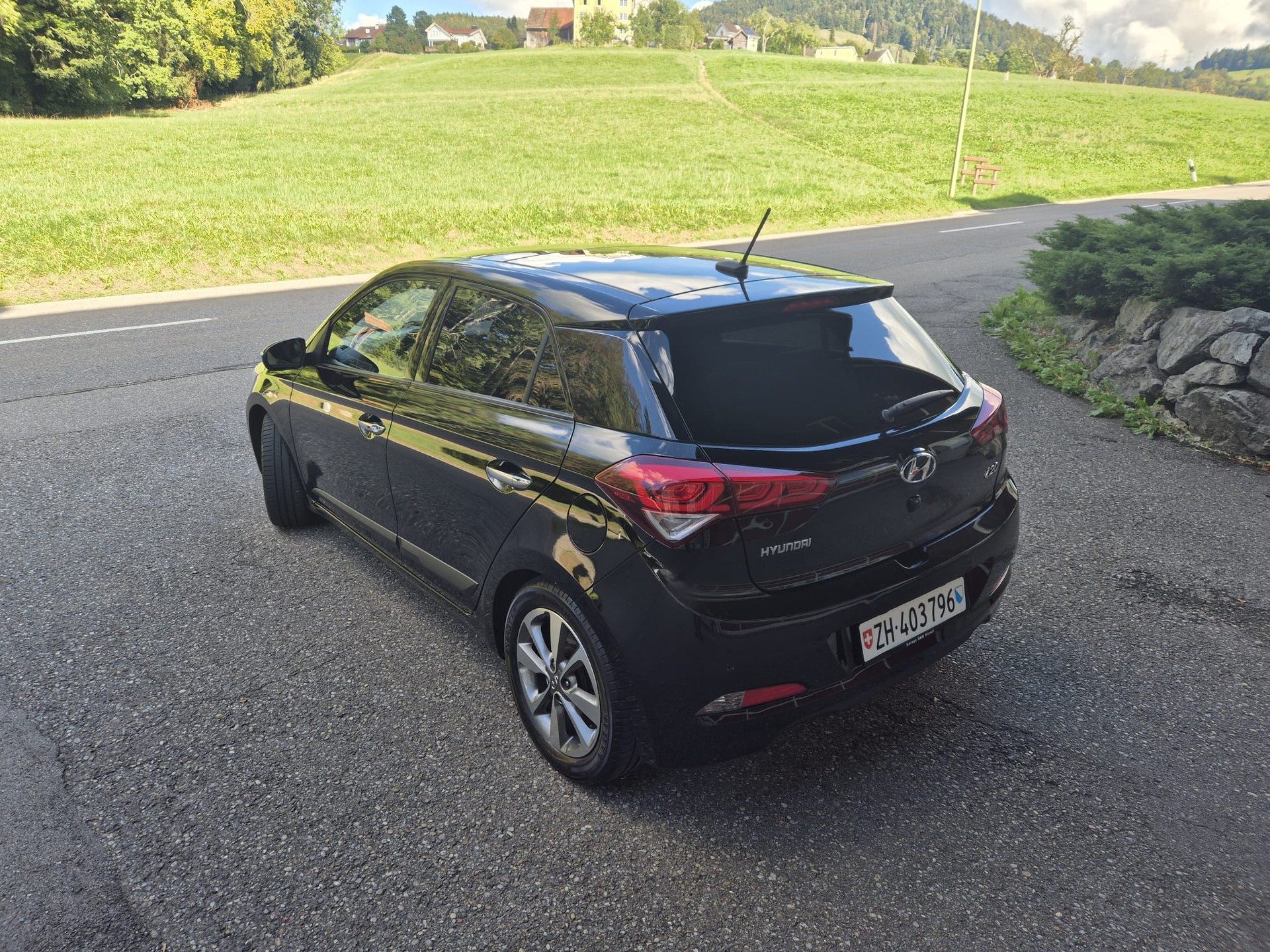 HYUNDAI 1.4 Vertex-image-3