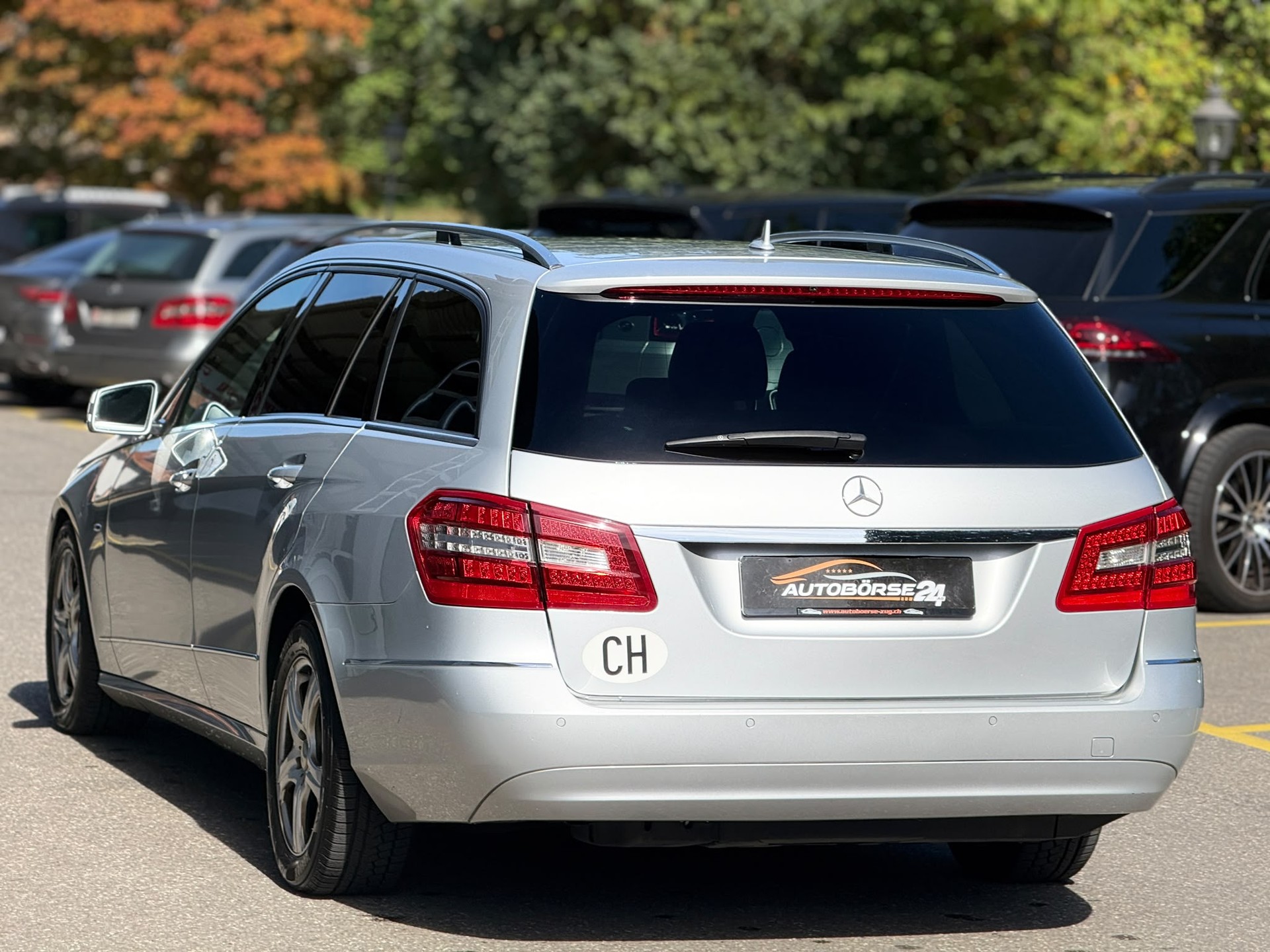 MERCEDES-BENZ E 220 CDI BlueEF My Star Kombi-showroom-element-3