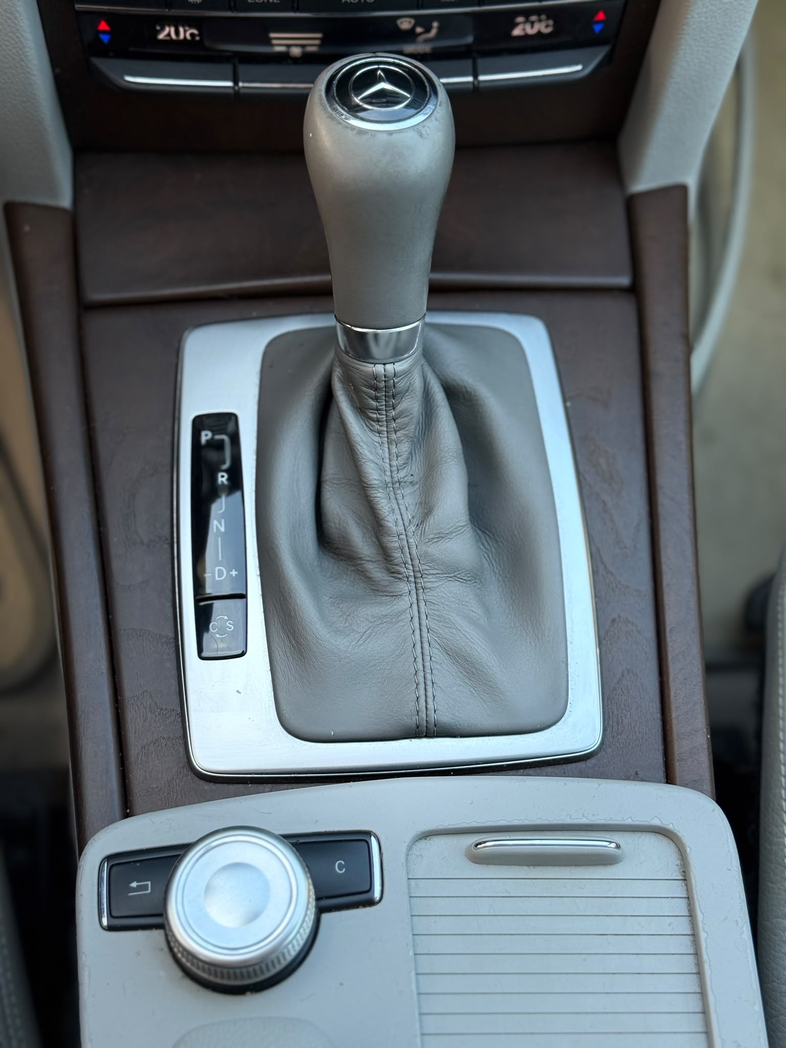 MERCEDES-BENZ E 220 CDI BlueEF My Star Kombi-image-18