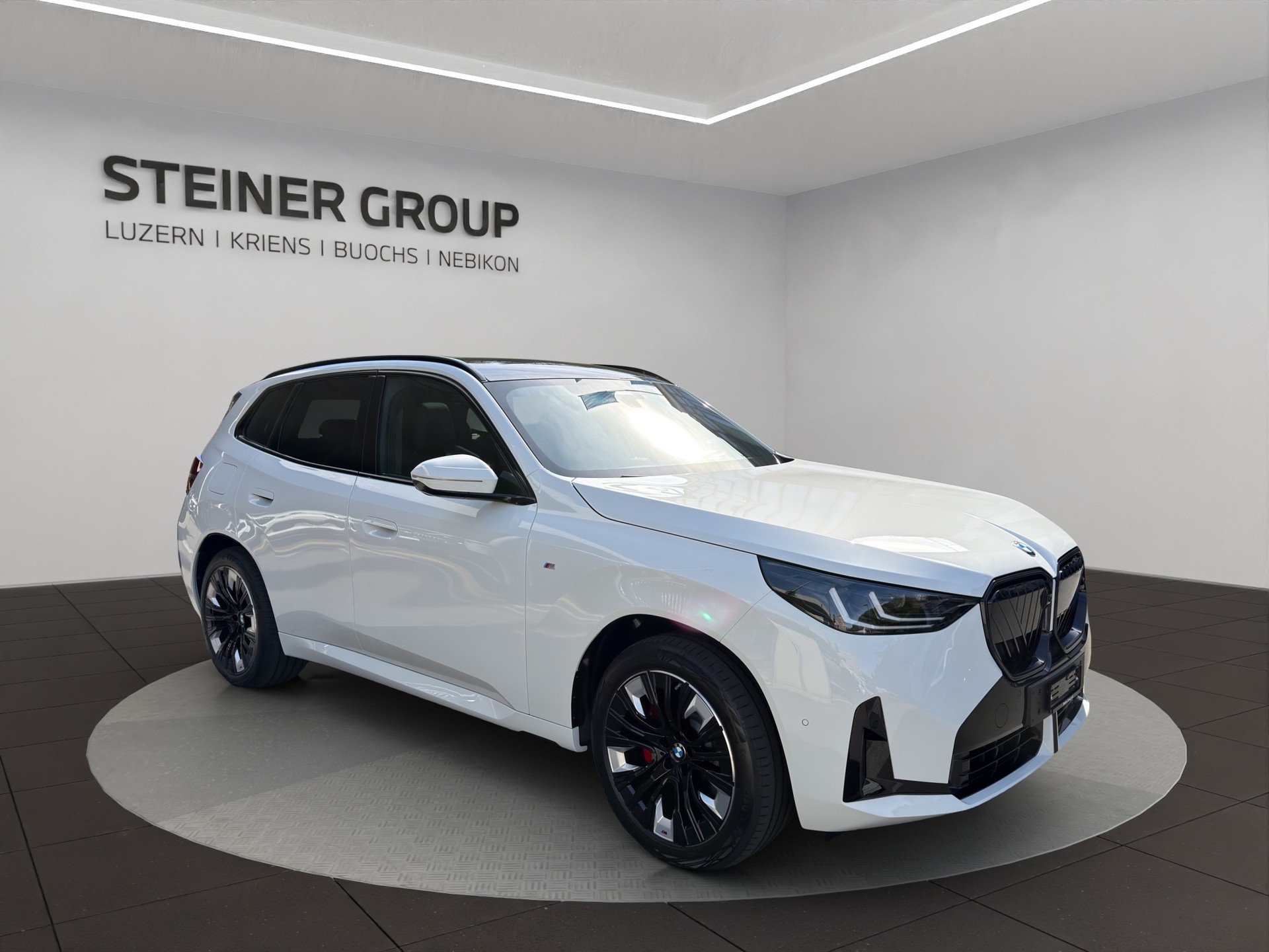 BMW X3 xDrive 30e M Sport Pro-showroom-element-2
