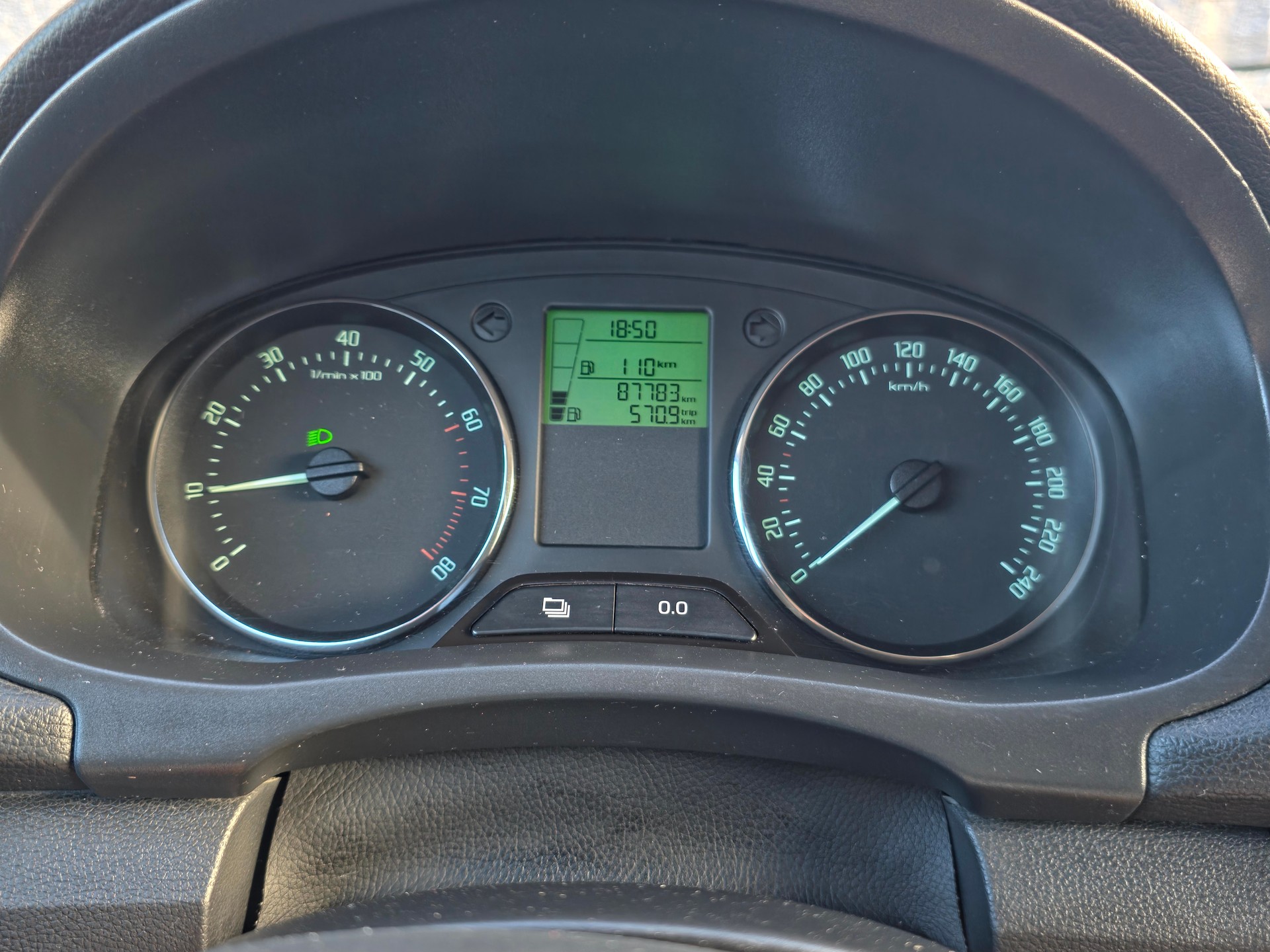 SKODA Fabia 1.2 TSI Ambition Plus-image-7