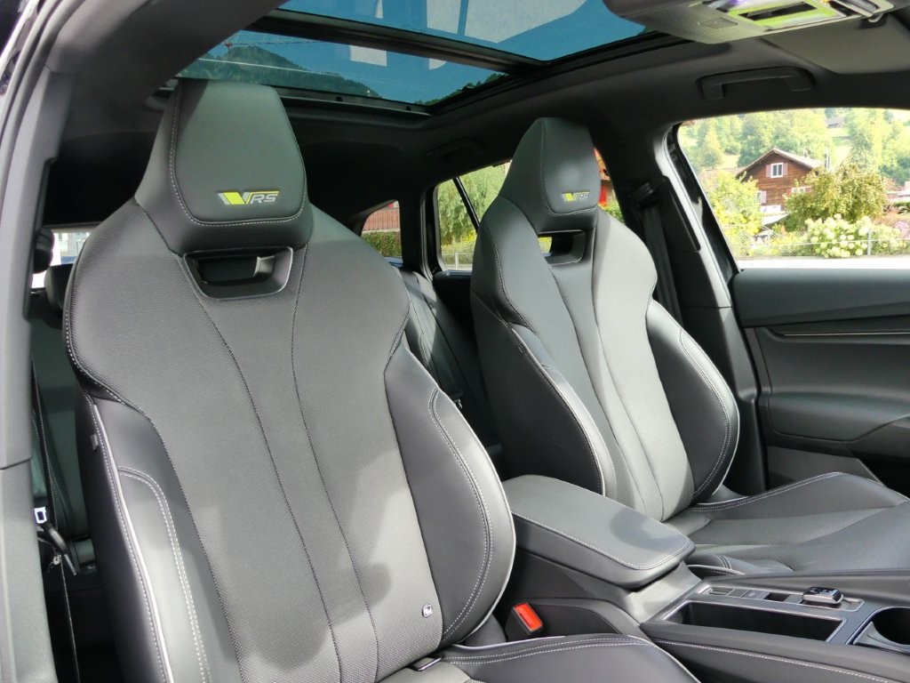 SKODA Enyaq 4x4 RS-image-10