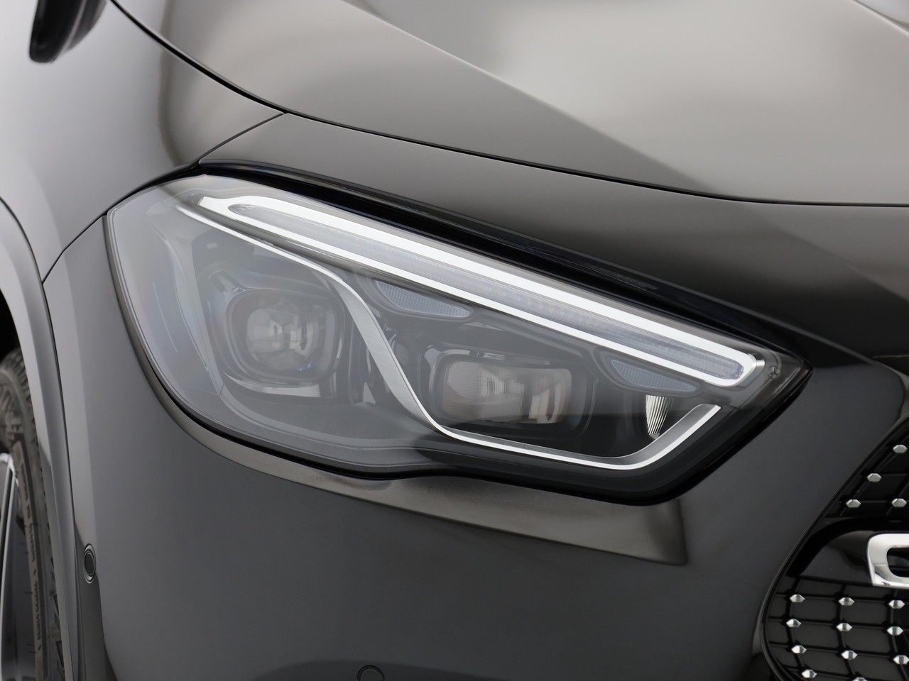 MERCEDES-BENZ GLA 250 4Matic 8G-DCT-image-19