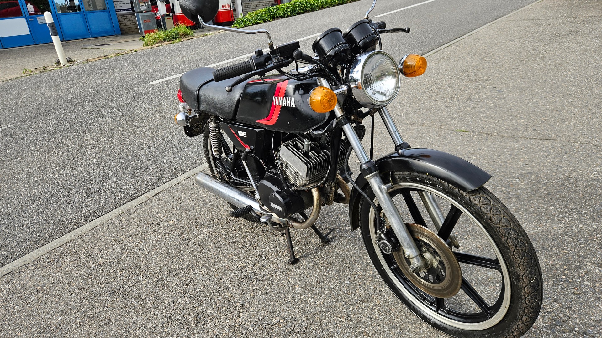 YAMAHA RD 125 DX