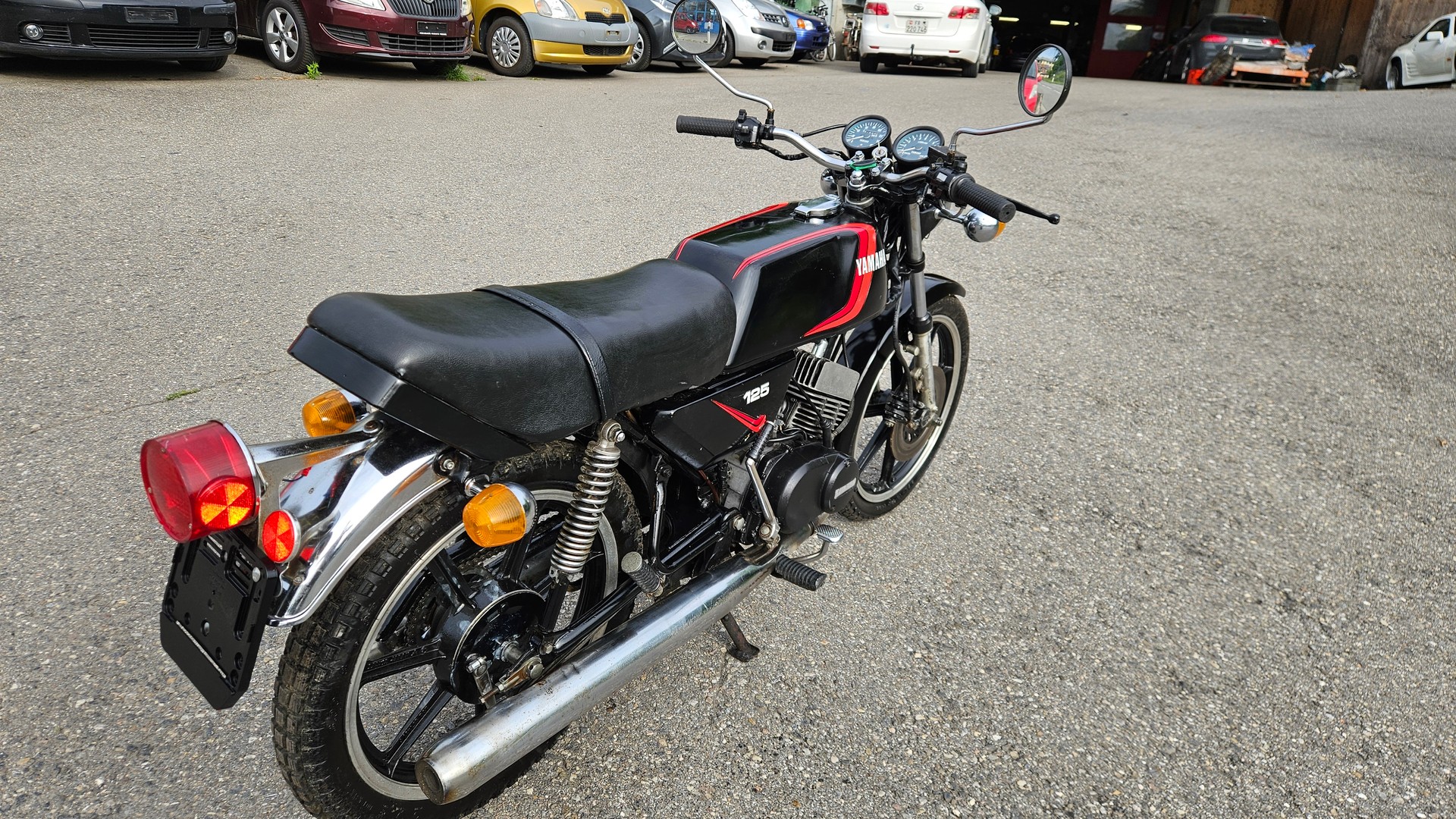 YAMAHA RD 125 DX-image-1
