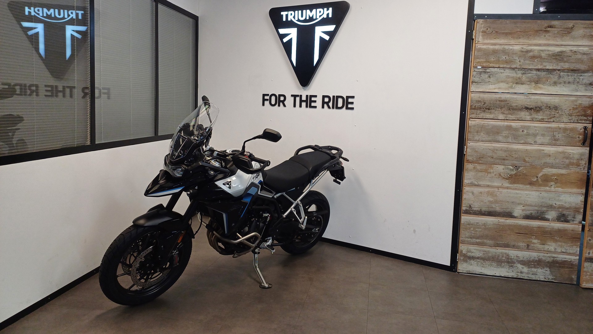 TRIUMPH Triumph Tiger 900 Alpine Edition "Valise latérales offerte"-image-3