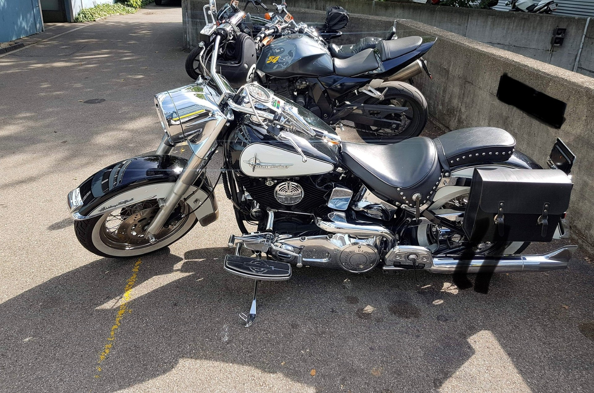 HARLEY-DAVIDSON FLSTC Softail Classic-image-2