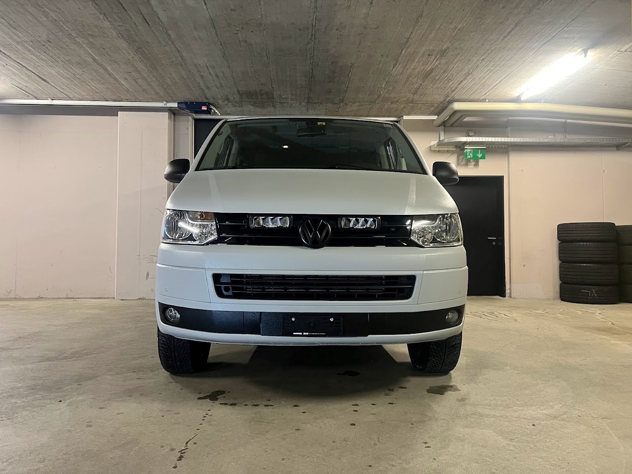 VW T5 Multivan 2.0 Bi-TDI CR Gravus 4Motion-image-2