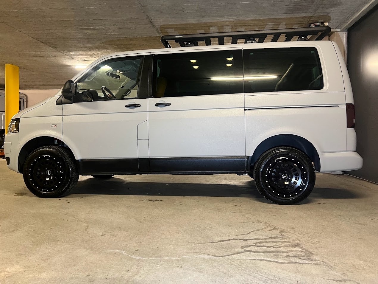 VW T5 Multivan 2.0 Bi-TDI CR Gravus 4Motion-image-5