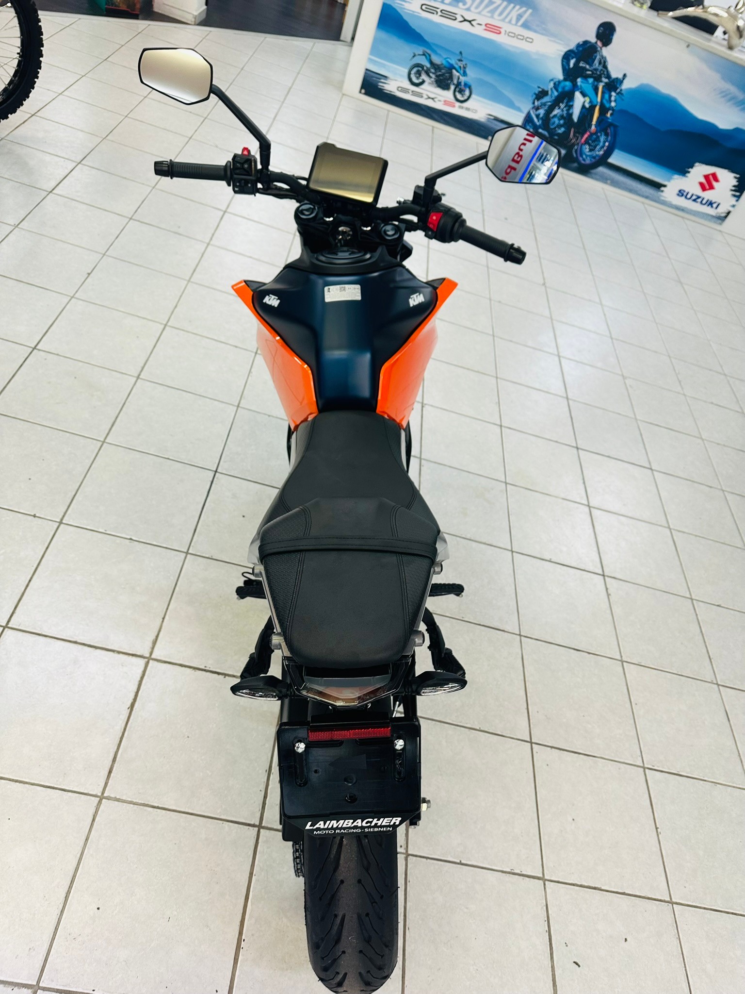 KTM 125 Duke 2024-image-8