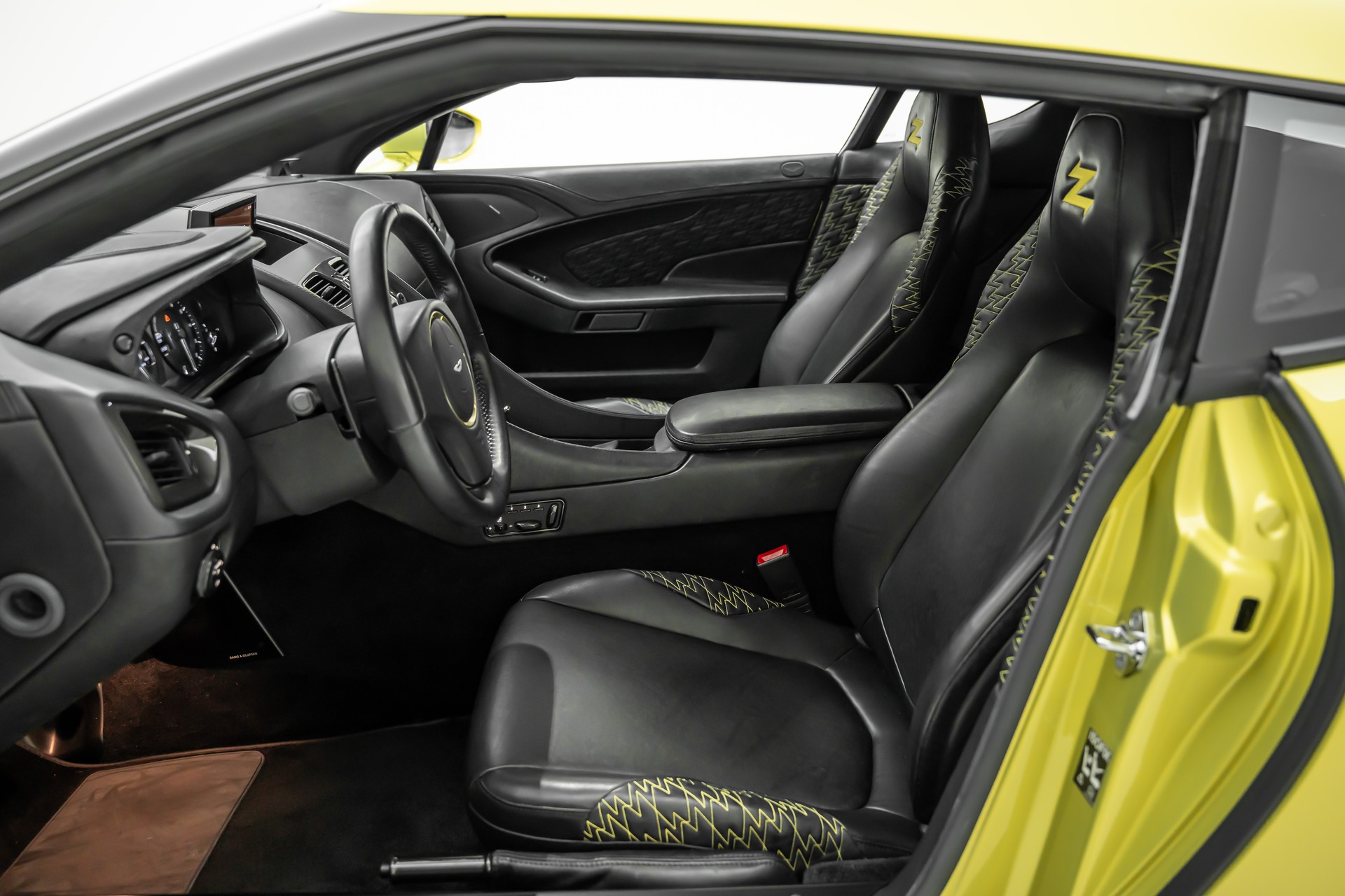 ASTON MARTIN Vanquish Zagato-image-10
