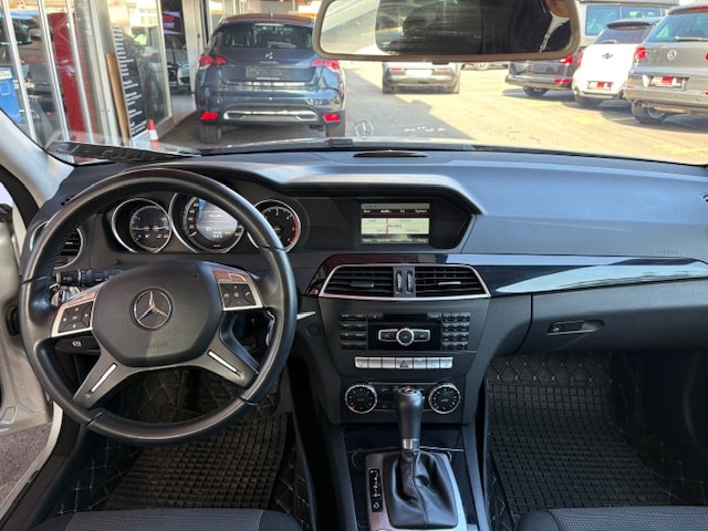 MERCEDES-BENZ C 220 CDI 4Matic 7G-Tronic-image-9